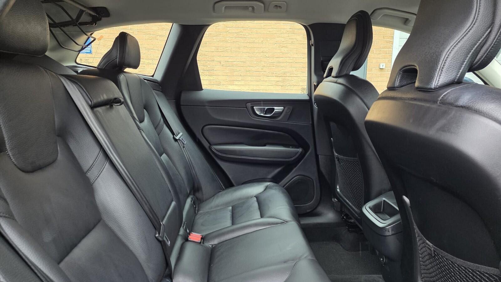 Volvo XC60 view 23