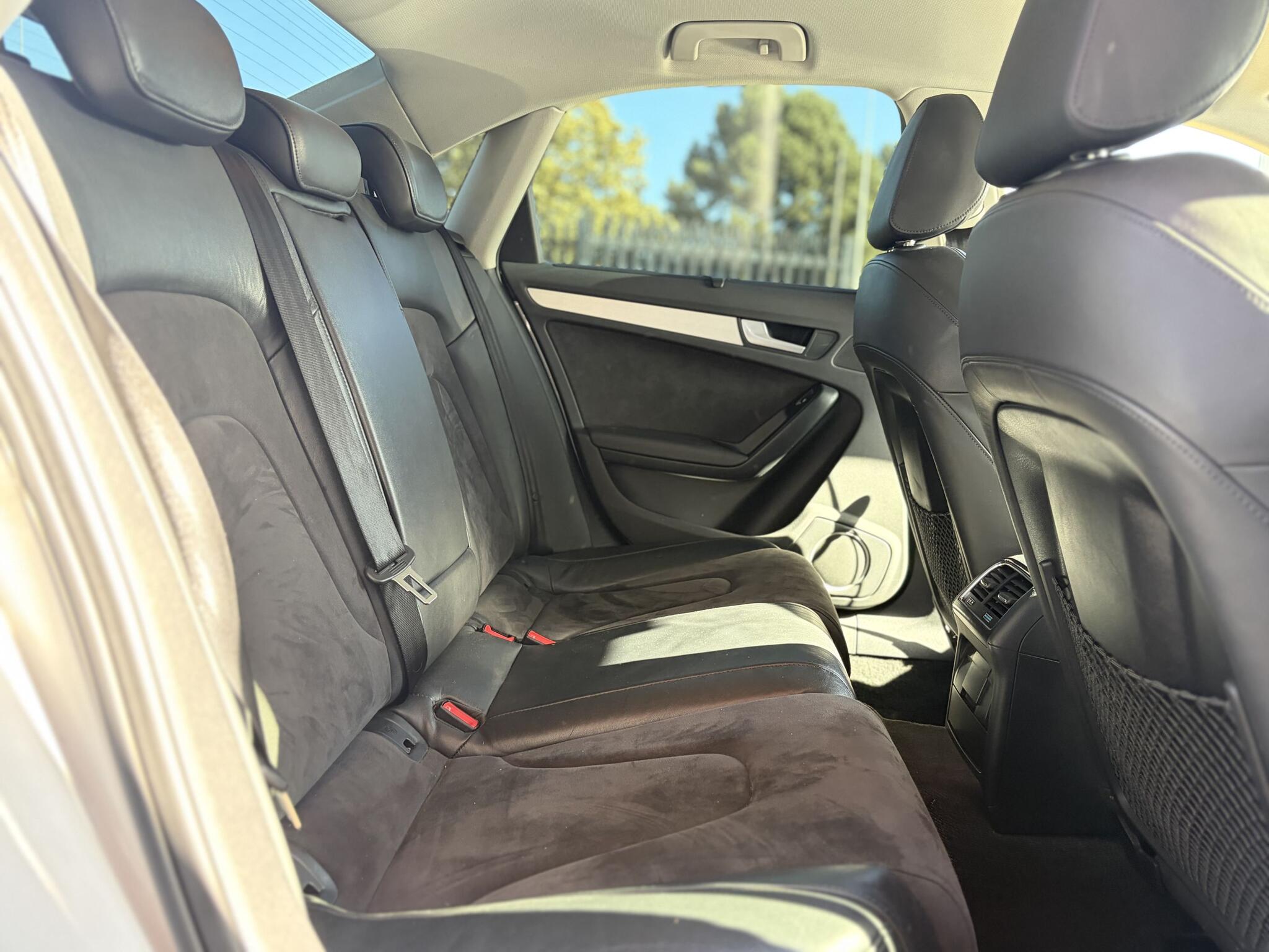 Audi S4 view 31