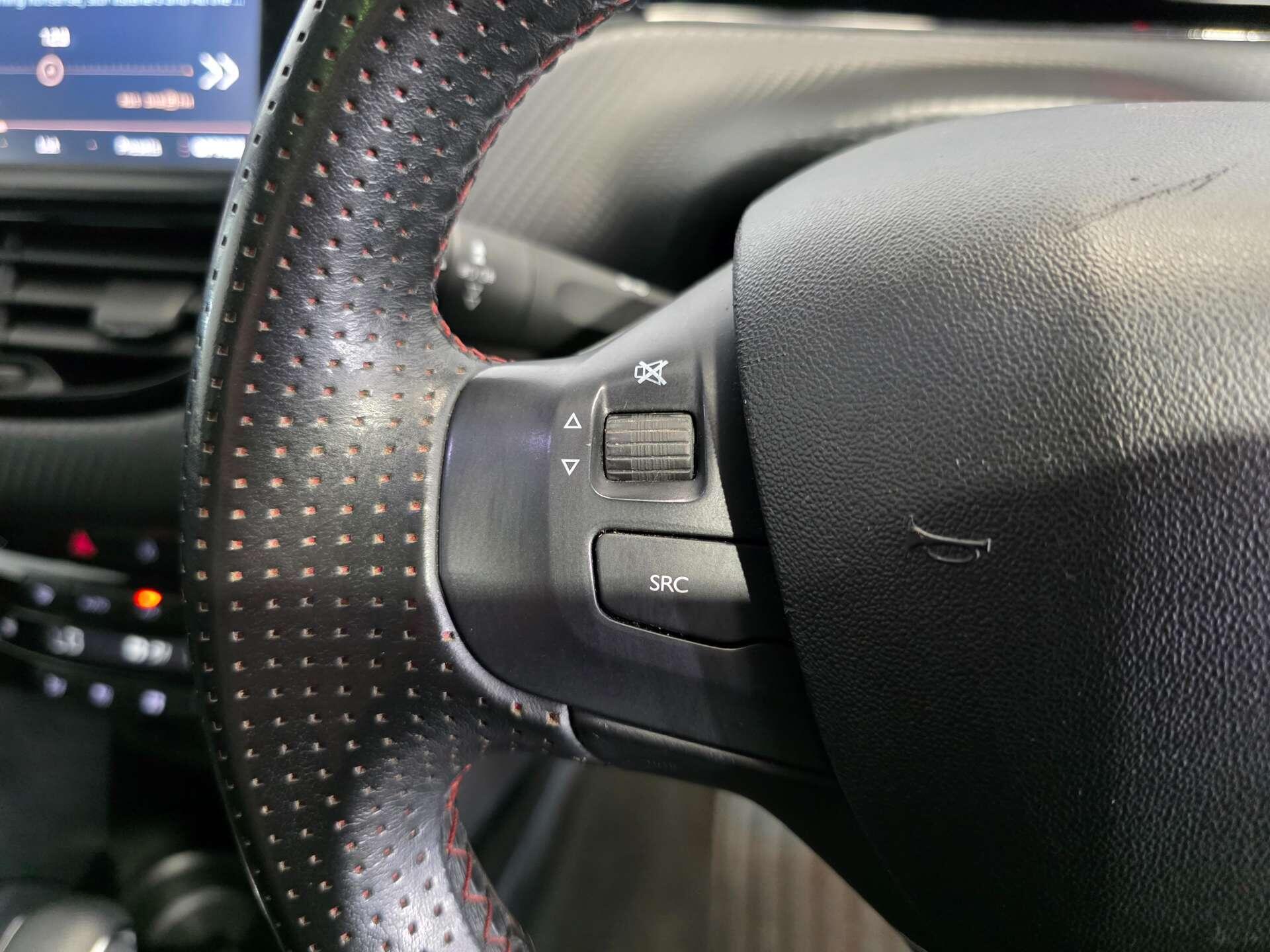 Peugeot 2008 view 20