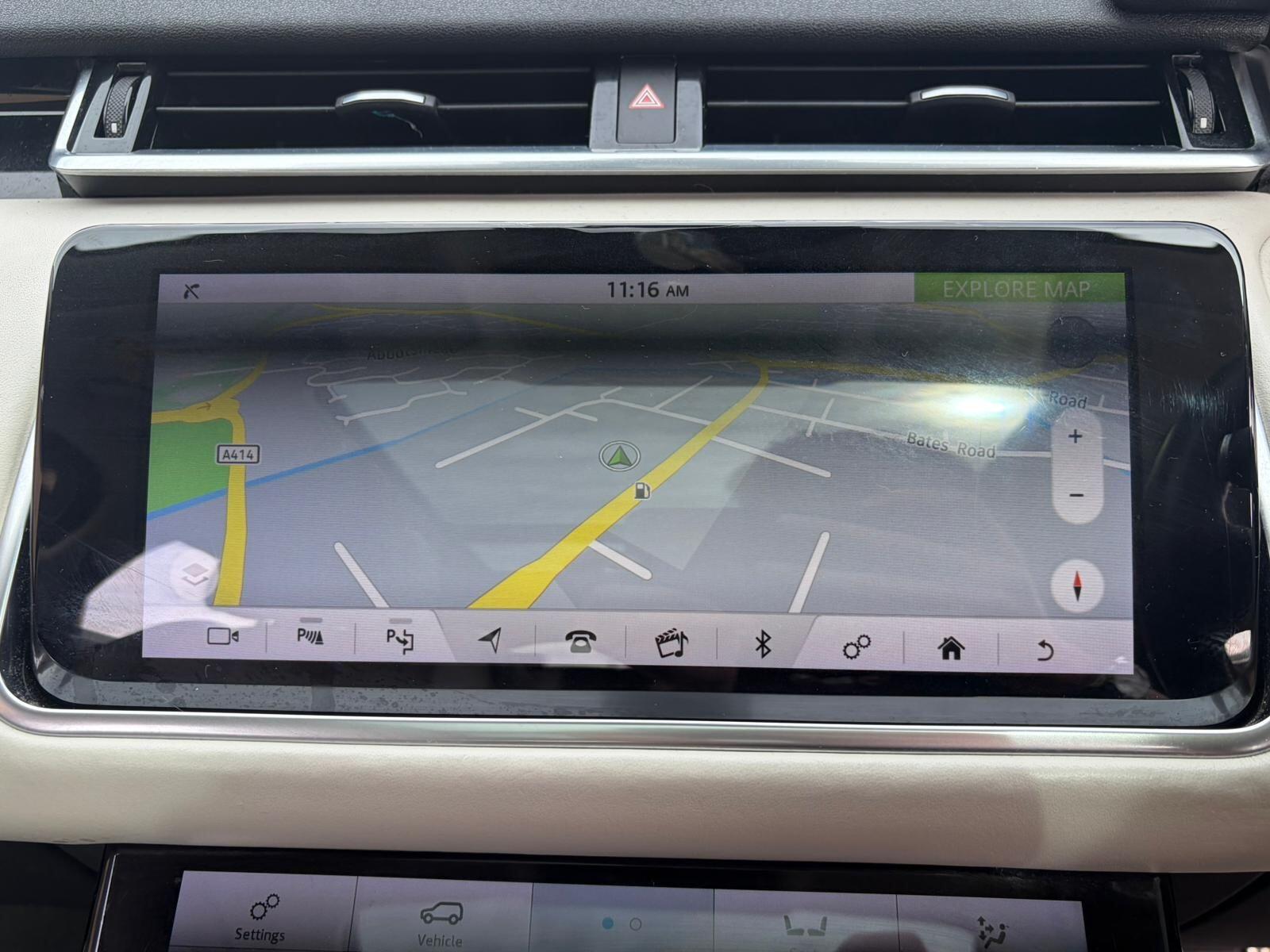 Land Rover Range Rover Velar view 22