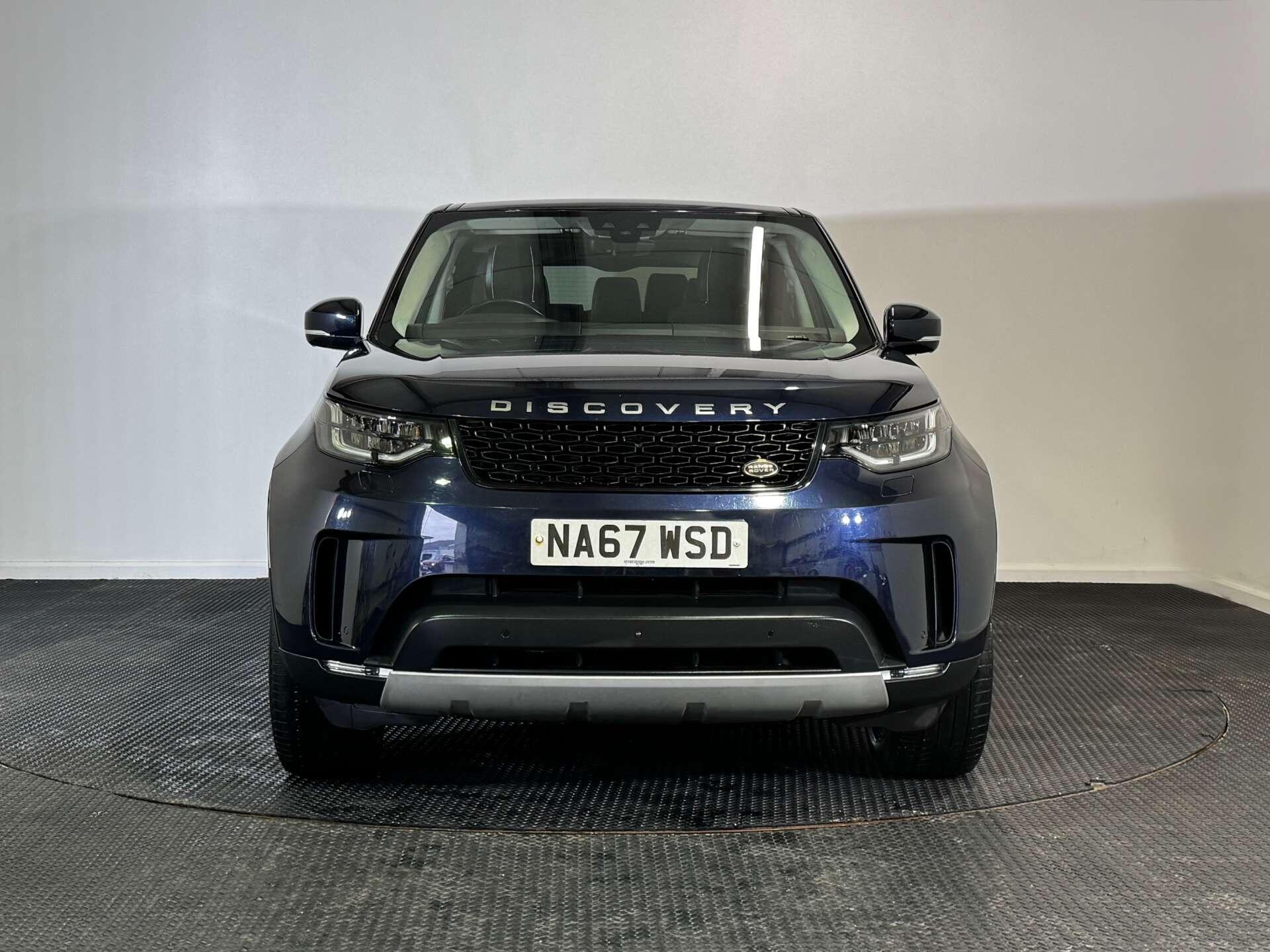 Land Rover Discovery view 2