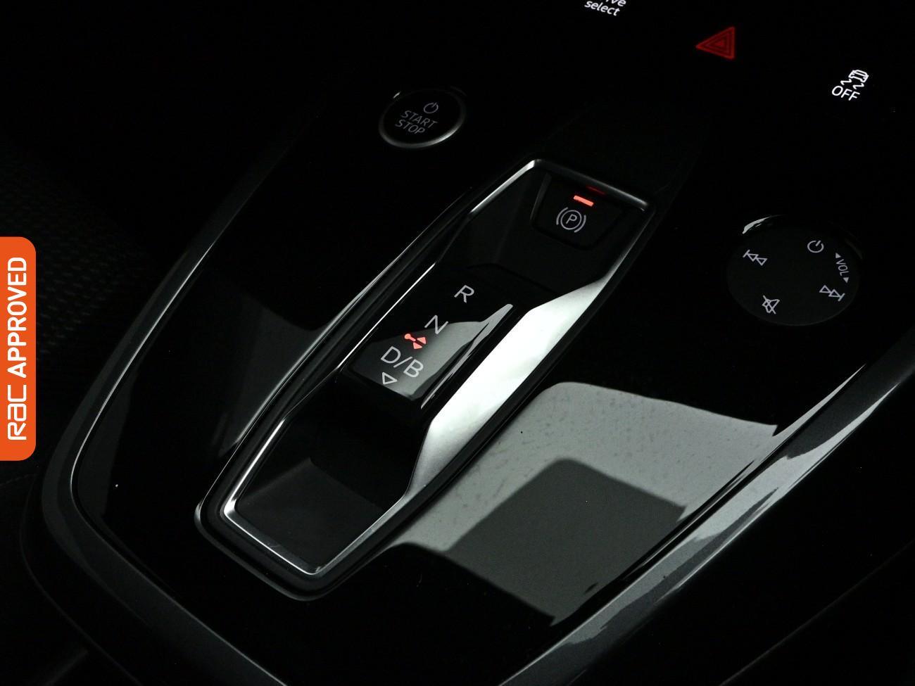 Audi Q4 e-tron view 24