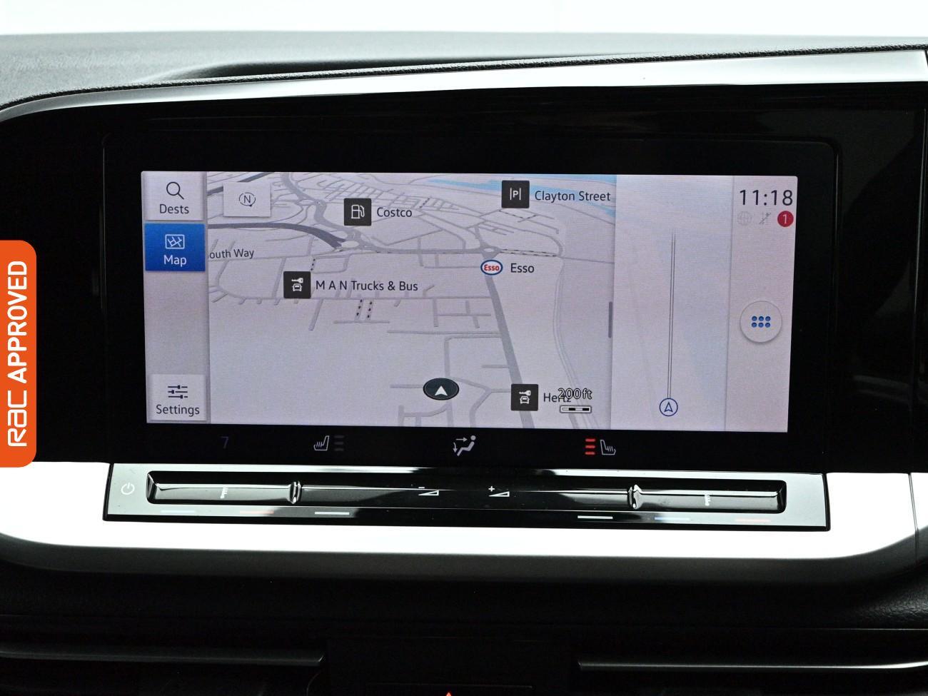 Ford Grand Tourneo Connect view 3