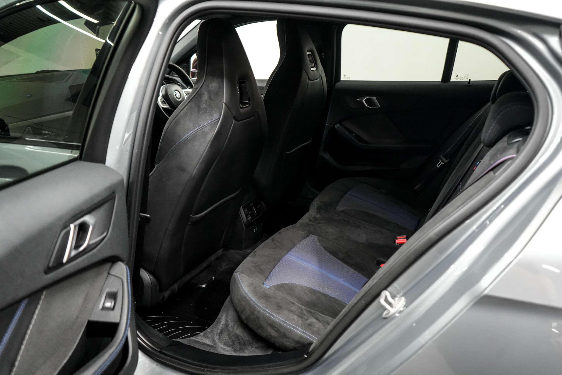 BMW 1 Series view 20