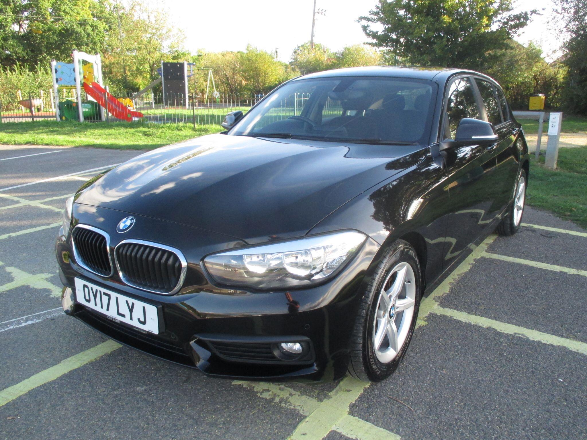 BMW 1 Series view 19