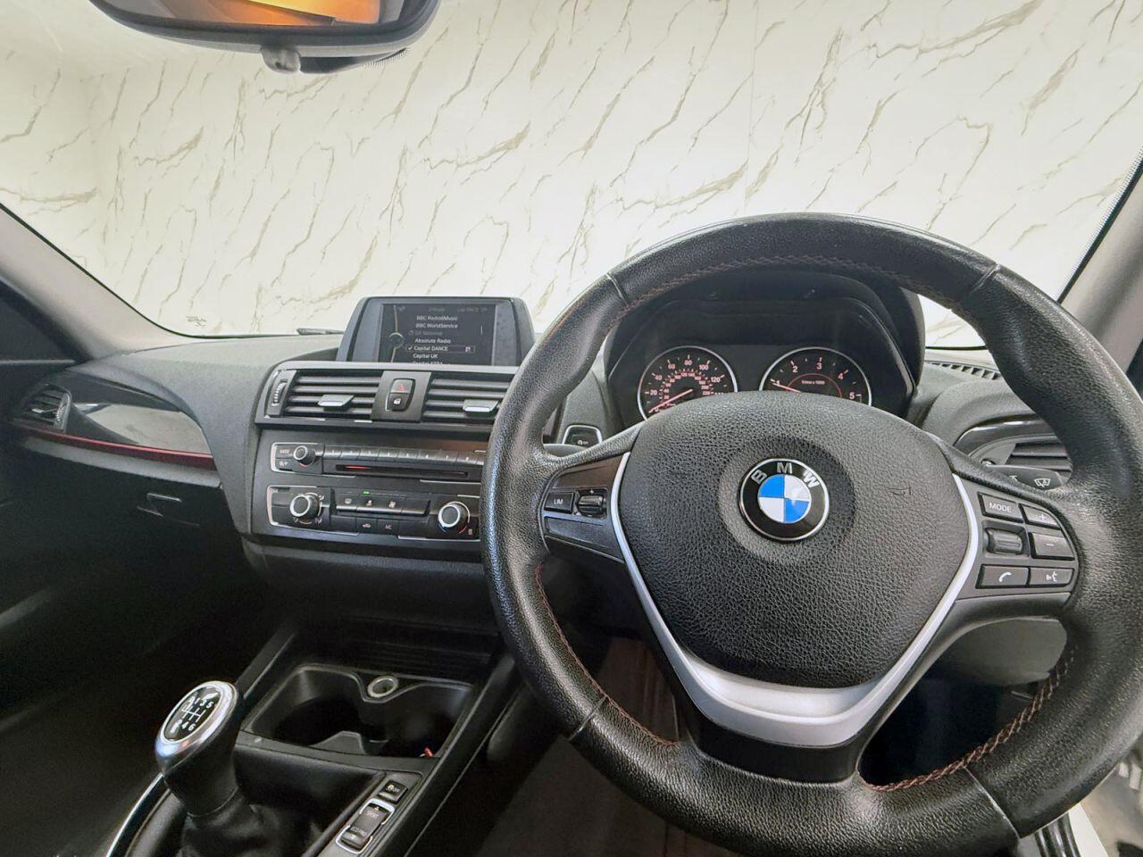 BMW 1 Series view 16