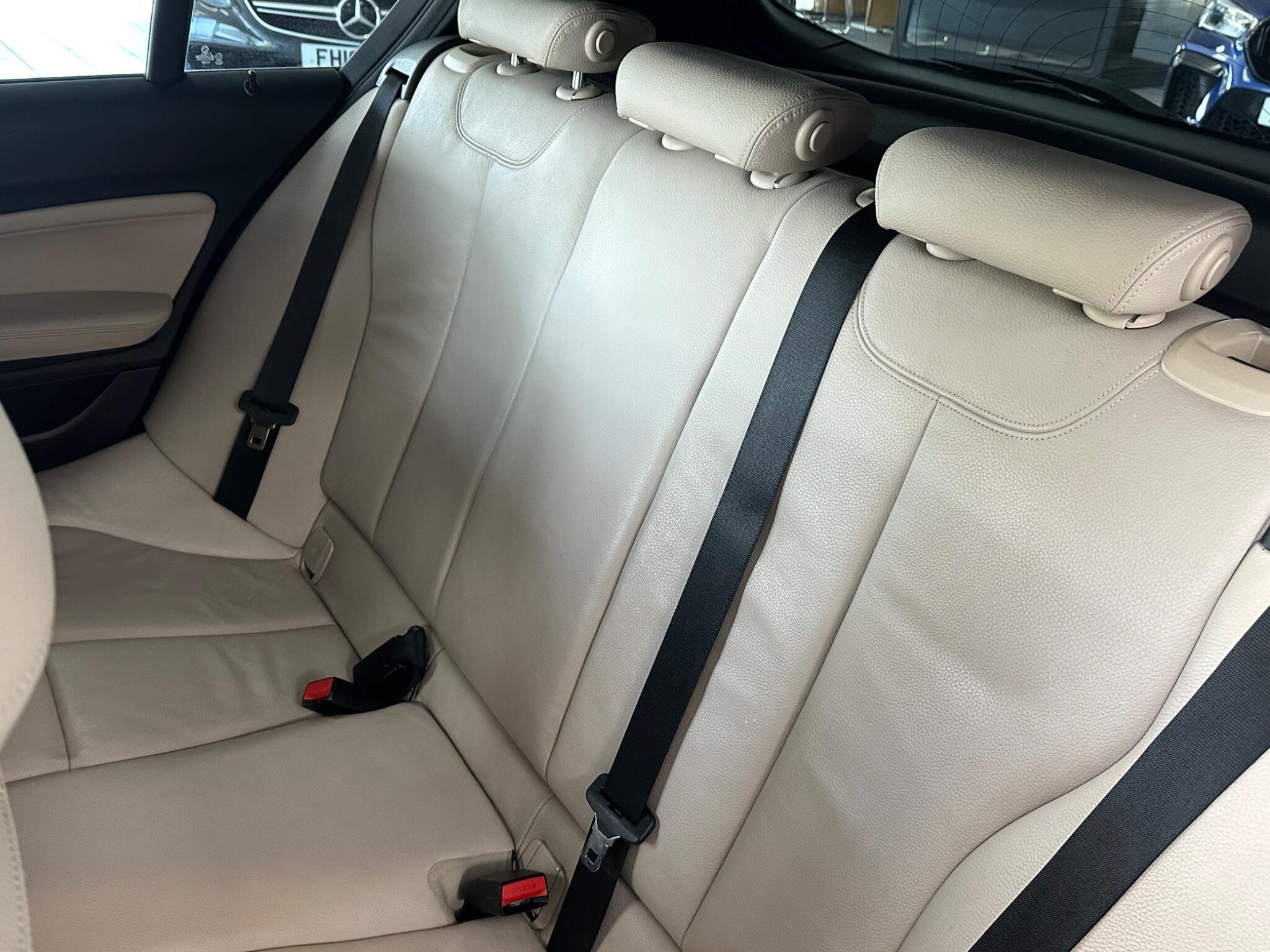 BMW 1 Series view 33