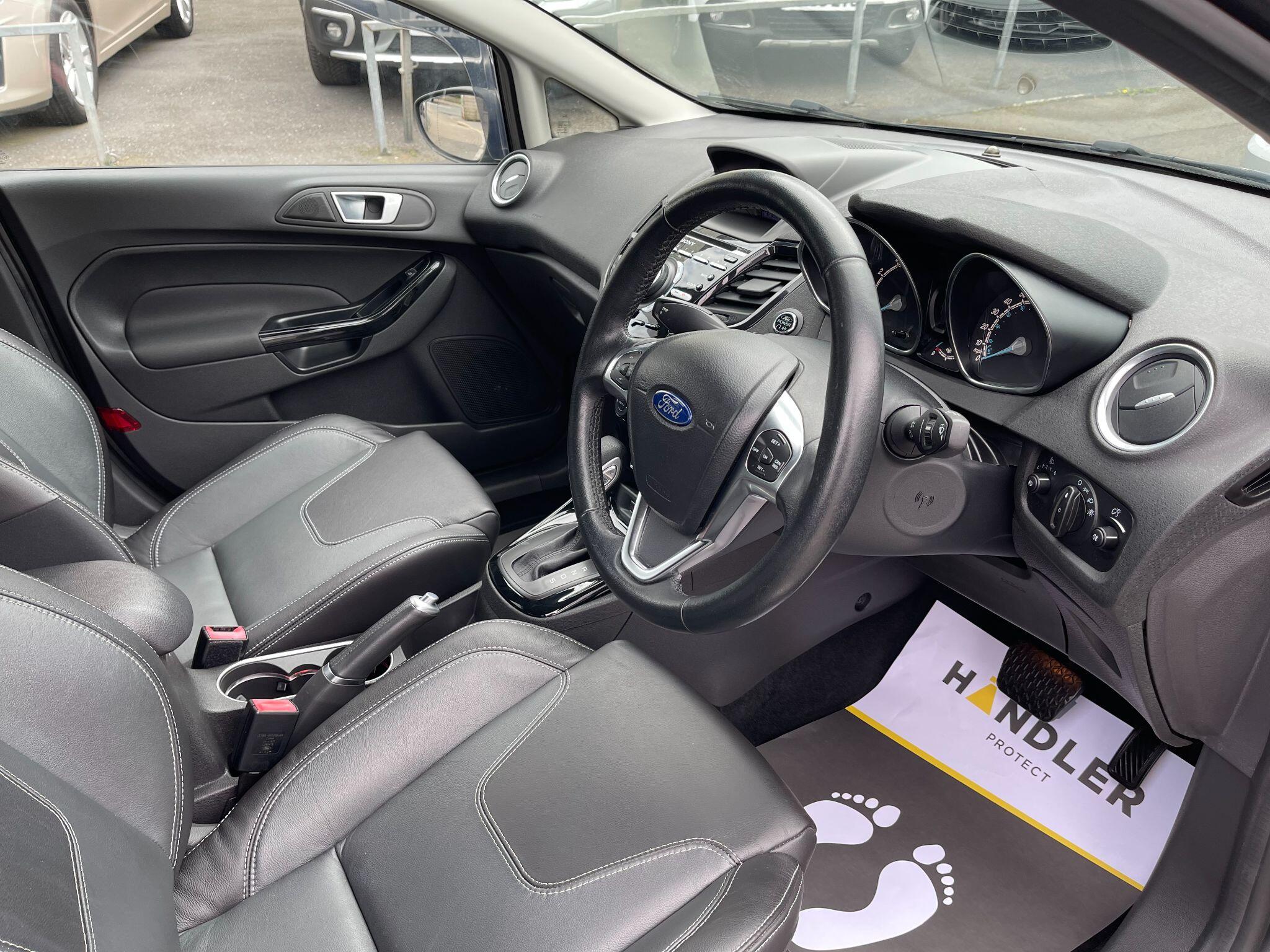 Ford Fiesta view 24