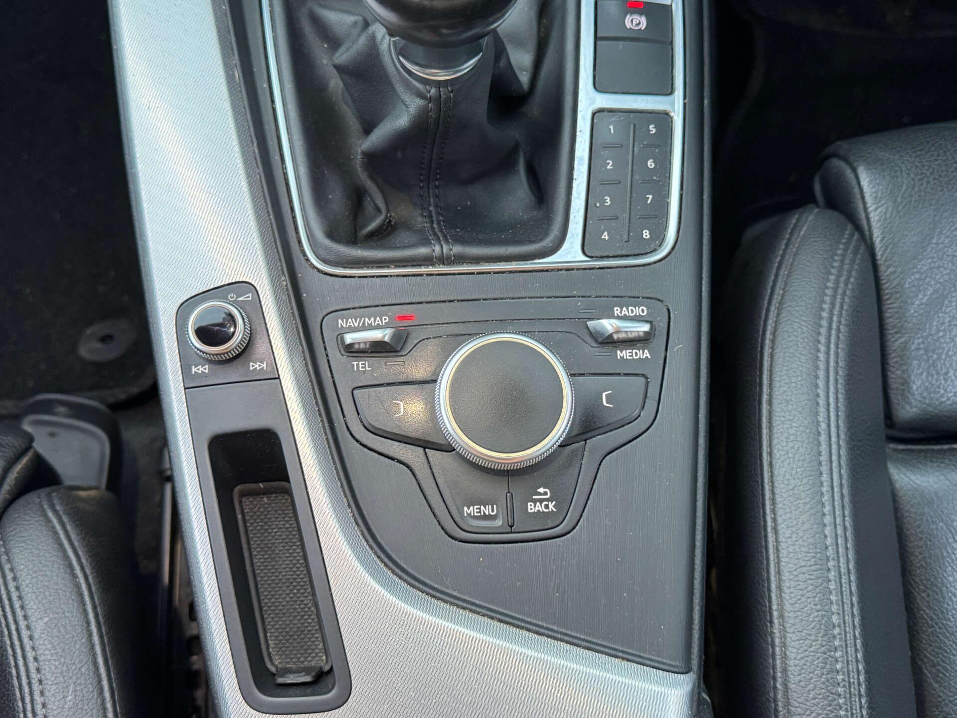 Audi A4 view 20