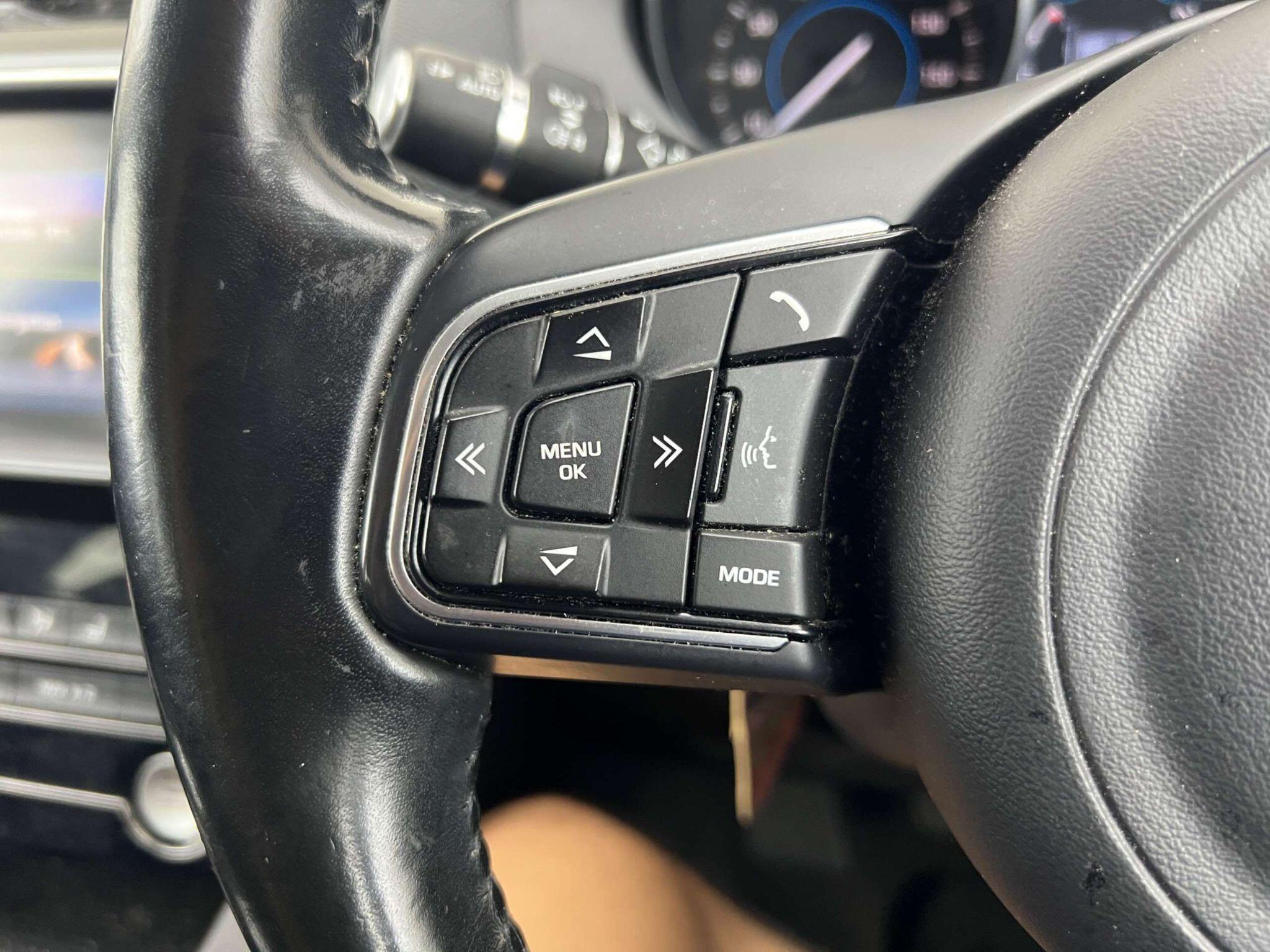 Jaguar F-Pace view 23