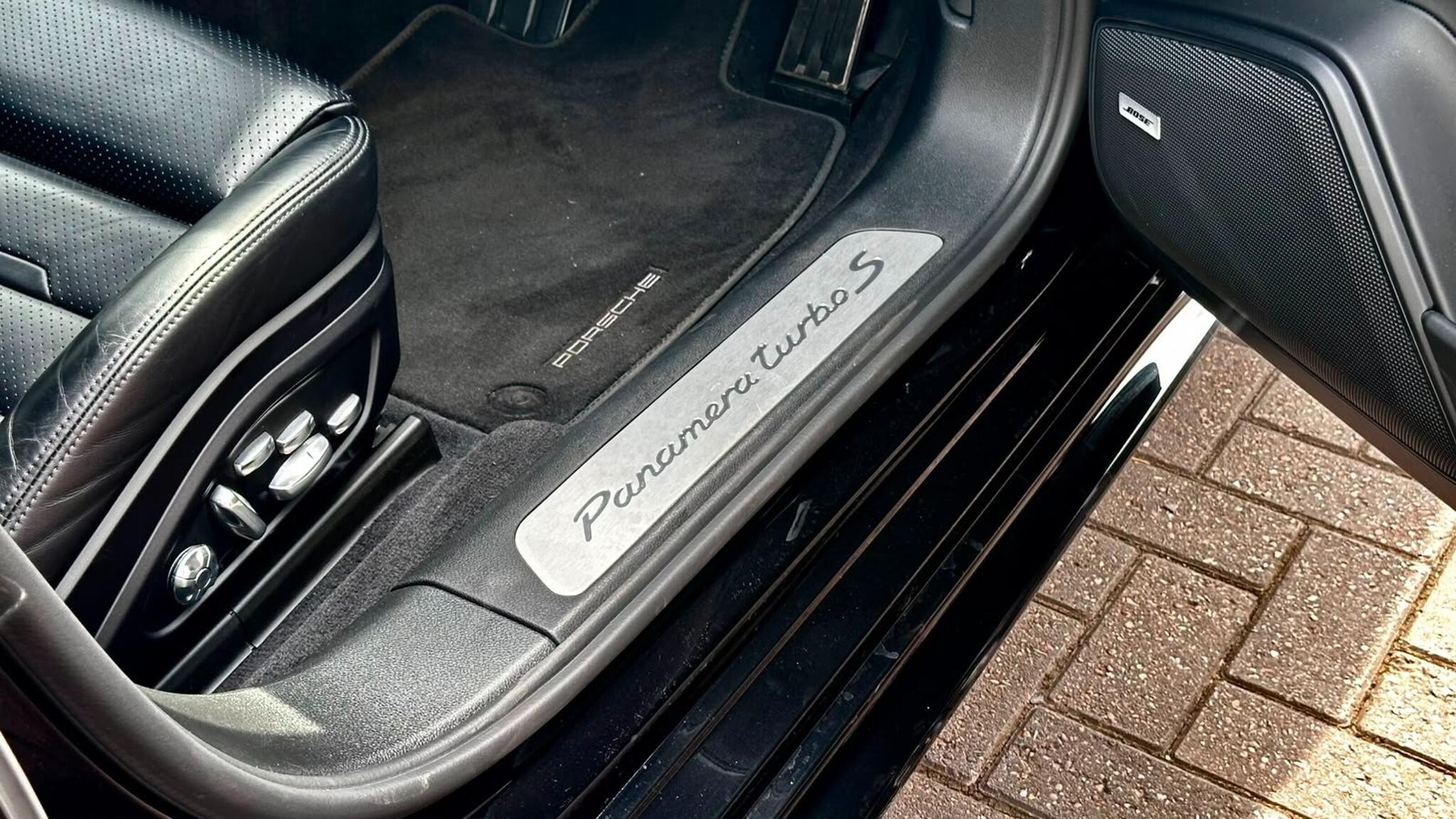 Porsche Panamera view 43