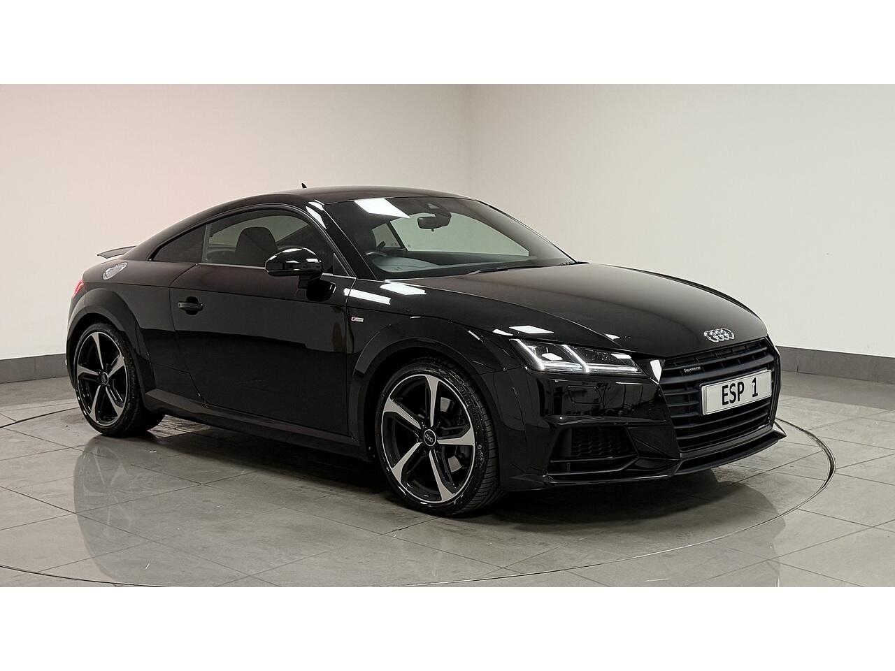 Audi TT view 10