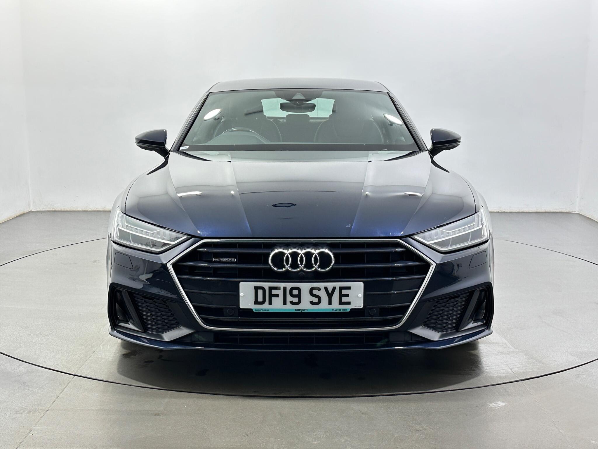 Audi A7 view 3