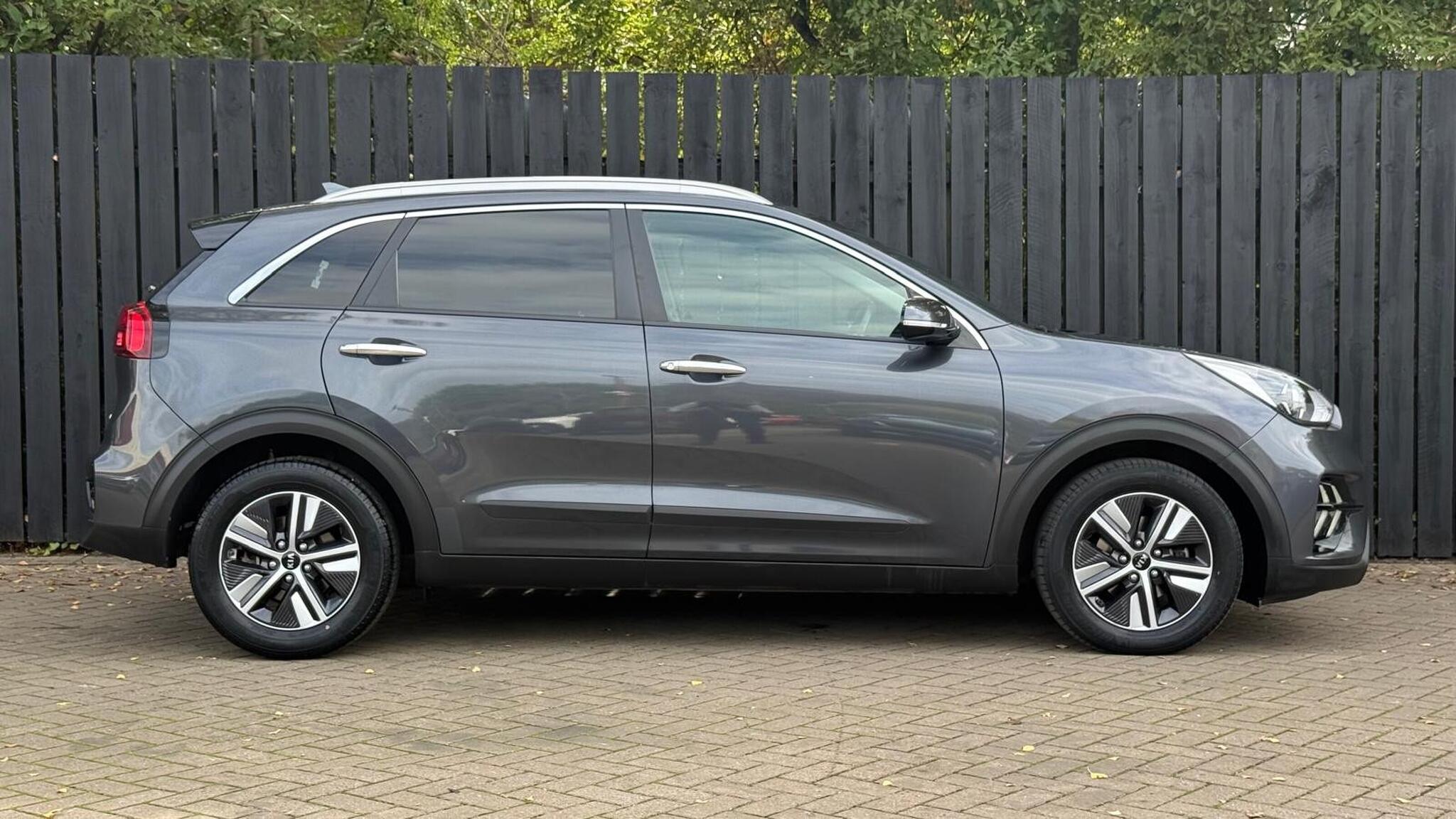 Kia Niro view 11