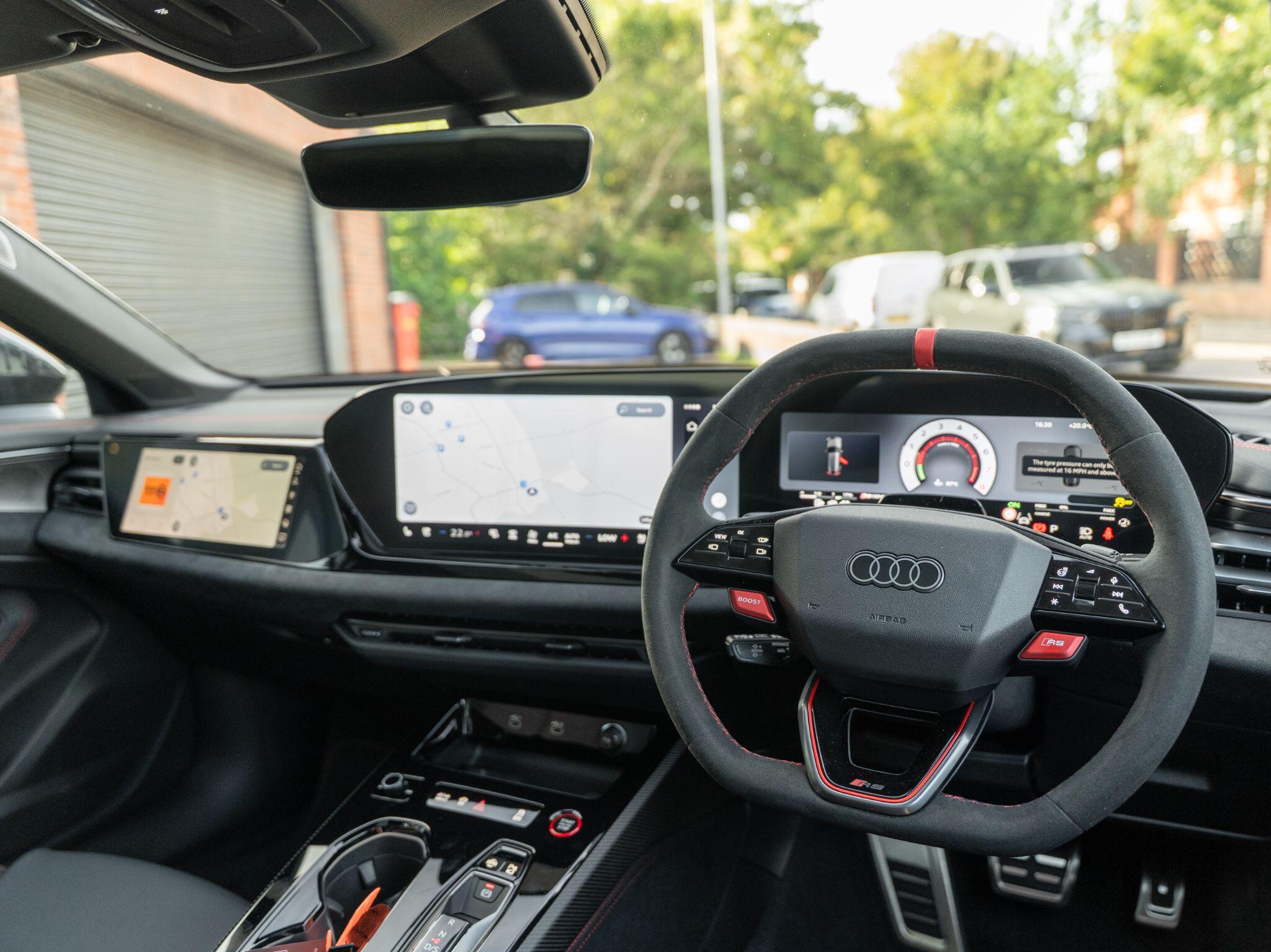 Audi RS5 view 37