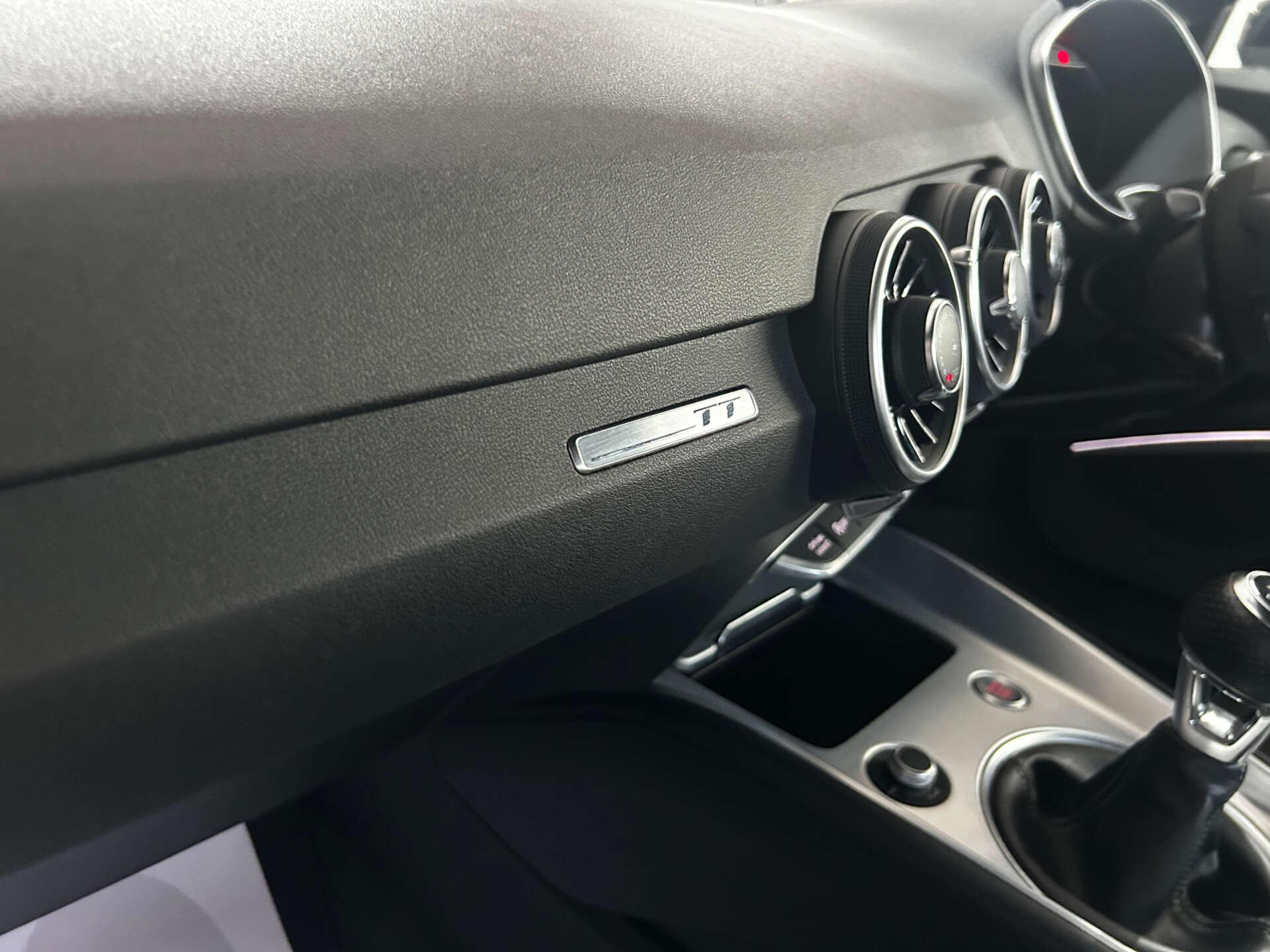 Audi TT view 62