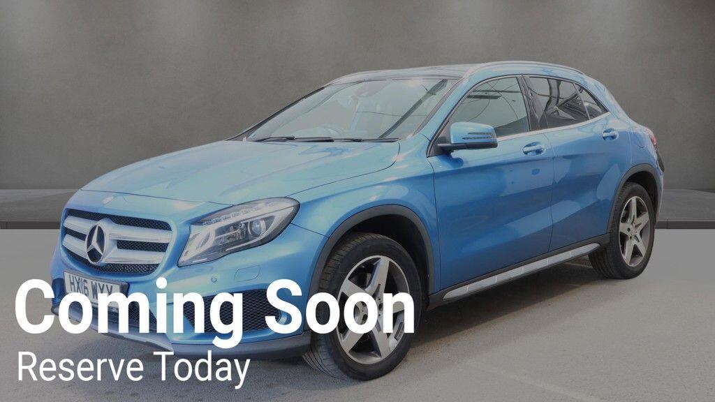 Mercedes-Benz Gla view 2