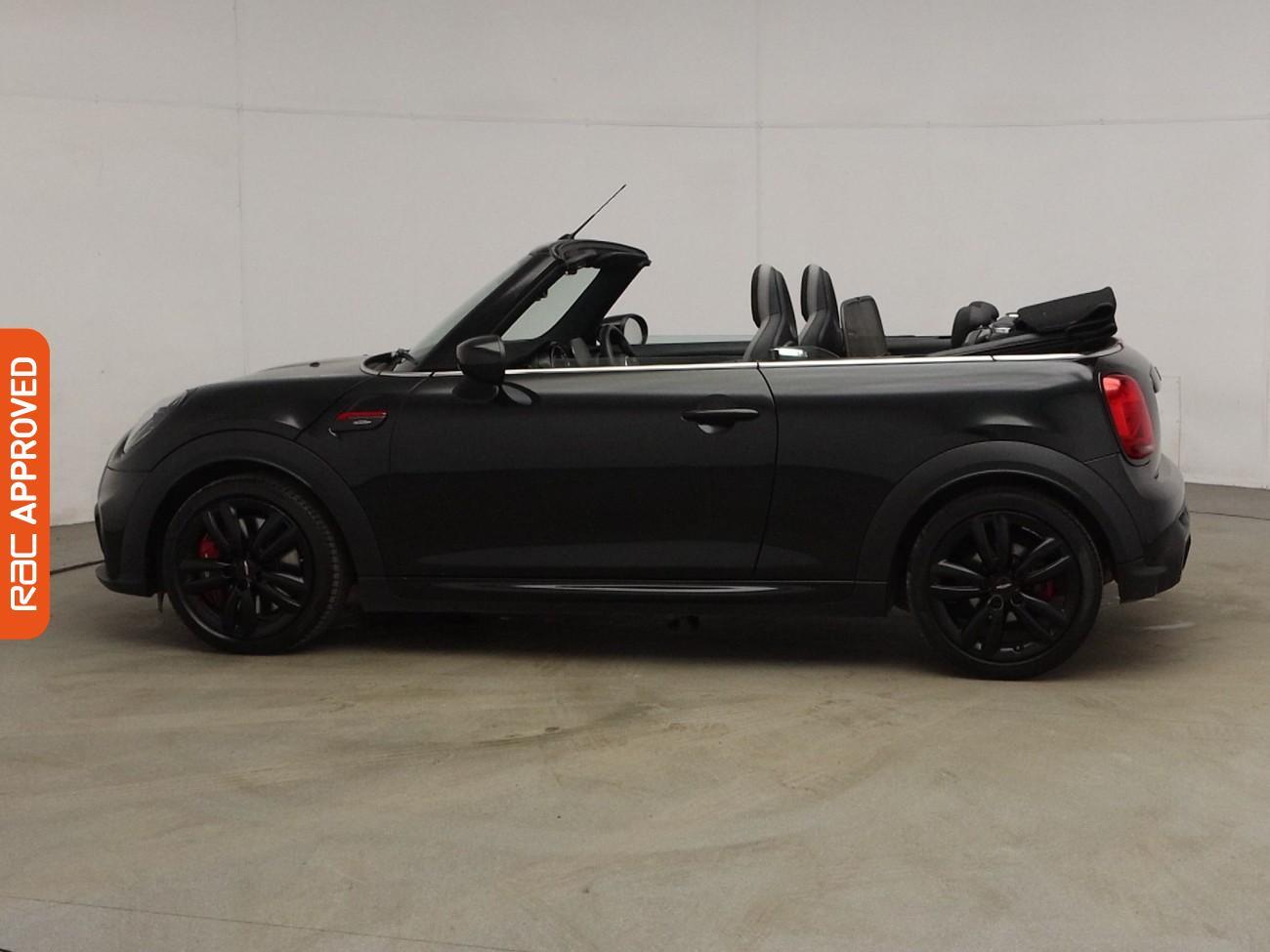 Mini Convertible view 31