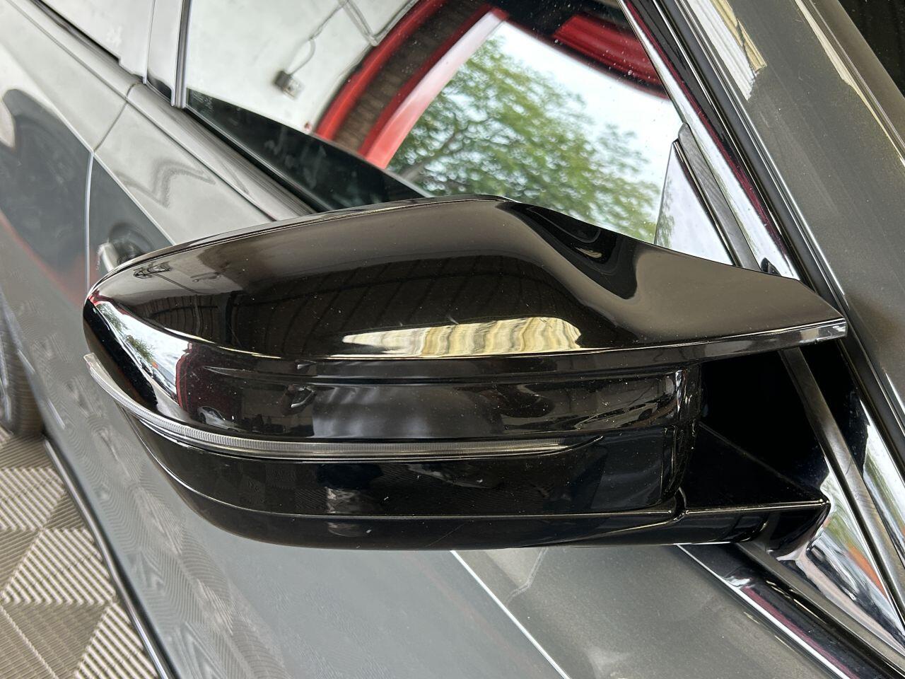 BMW 3 Series view 20