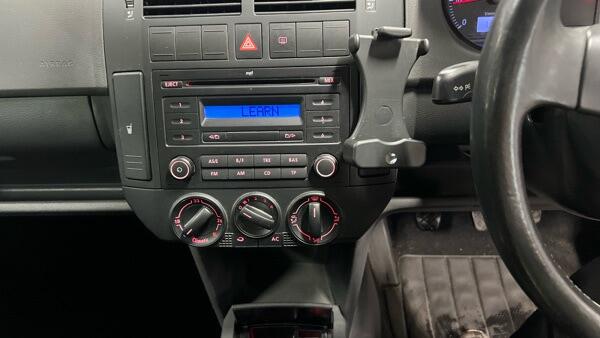 Volkswagen Polo view 12