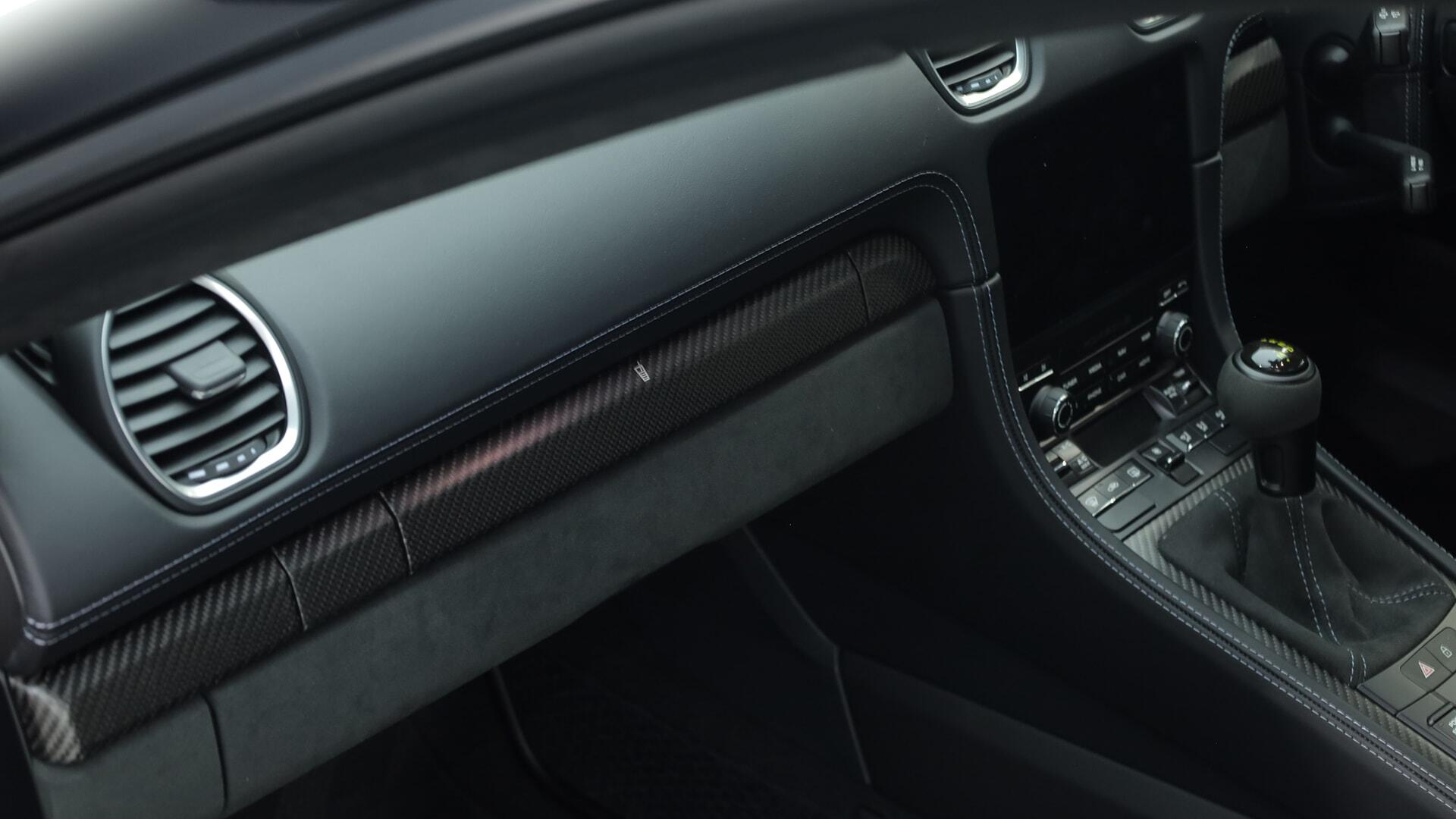 Porsche Cayman view 23