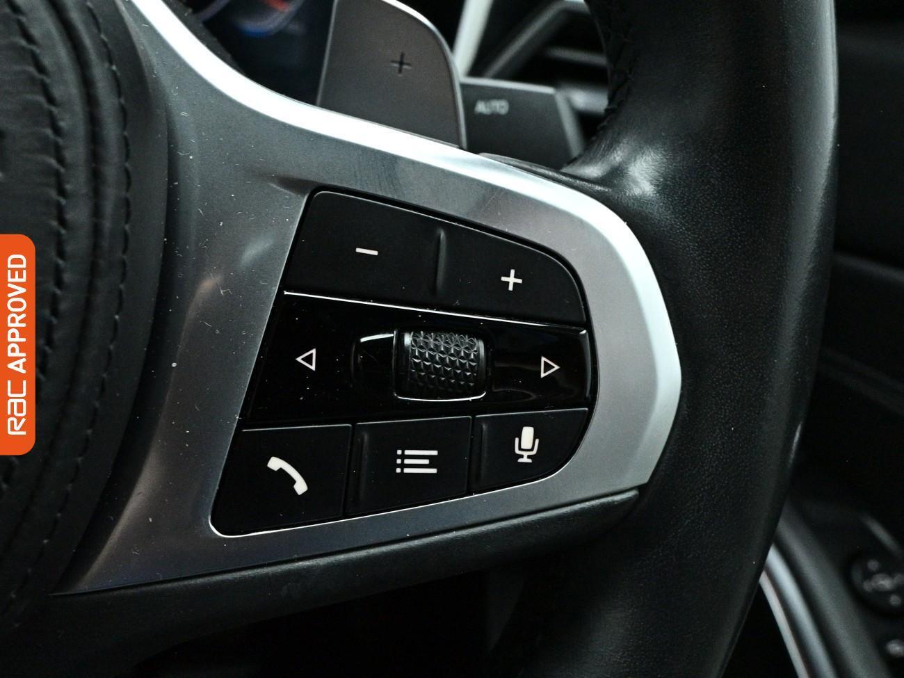 BMW 3 Series view 24