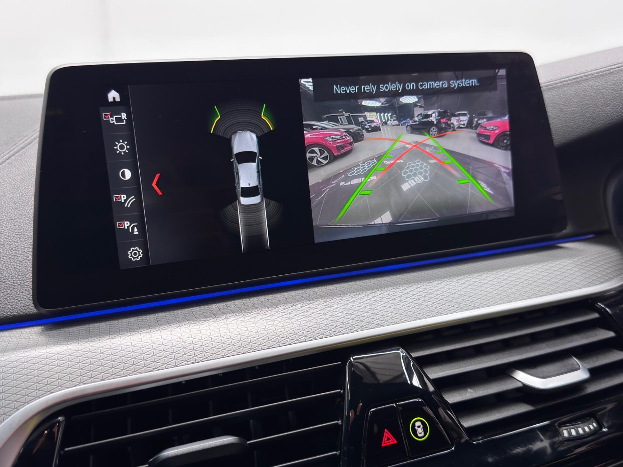 BMW 5 Series view 9