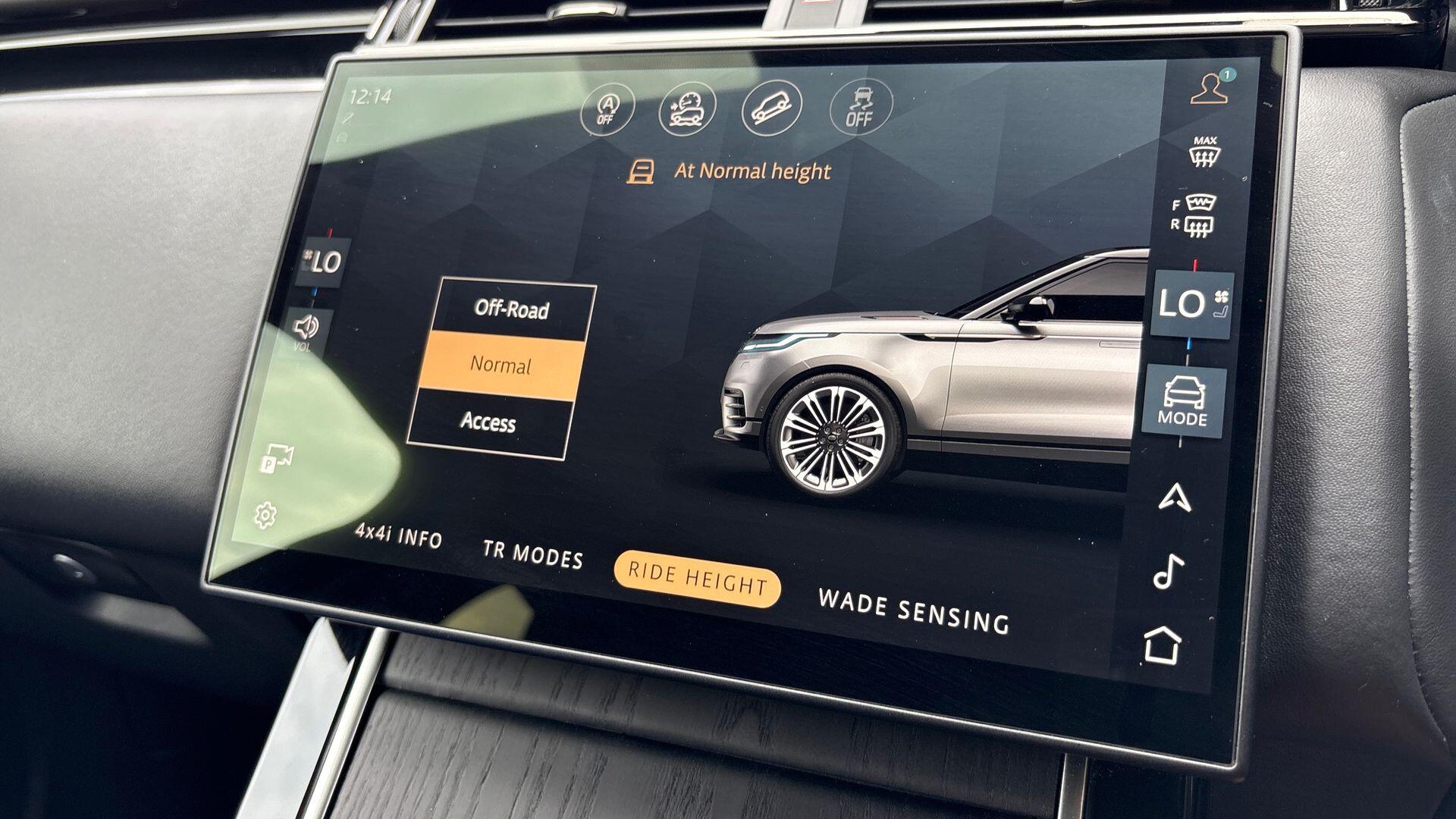 Land Rover Range Rover Velar view 42