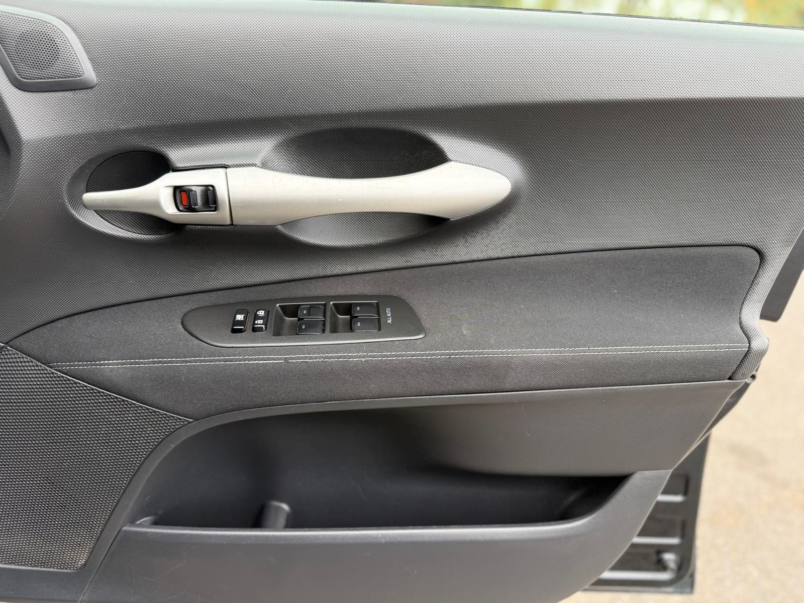 Toyota Auris view 40
