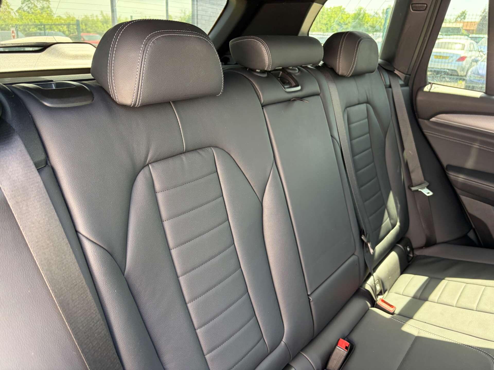 BMW X3 view 31
