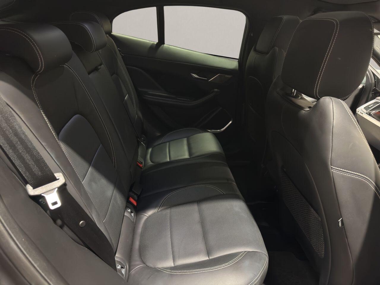 Jaguar I-Pace view 13