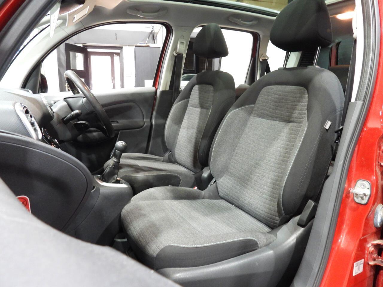 Citroen C3 Picasso view 19