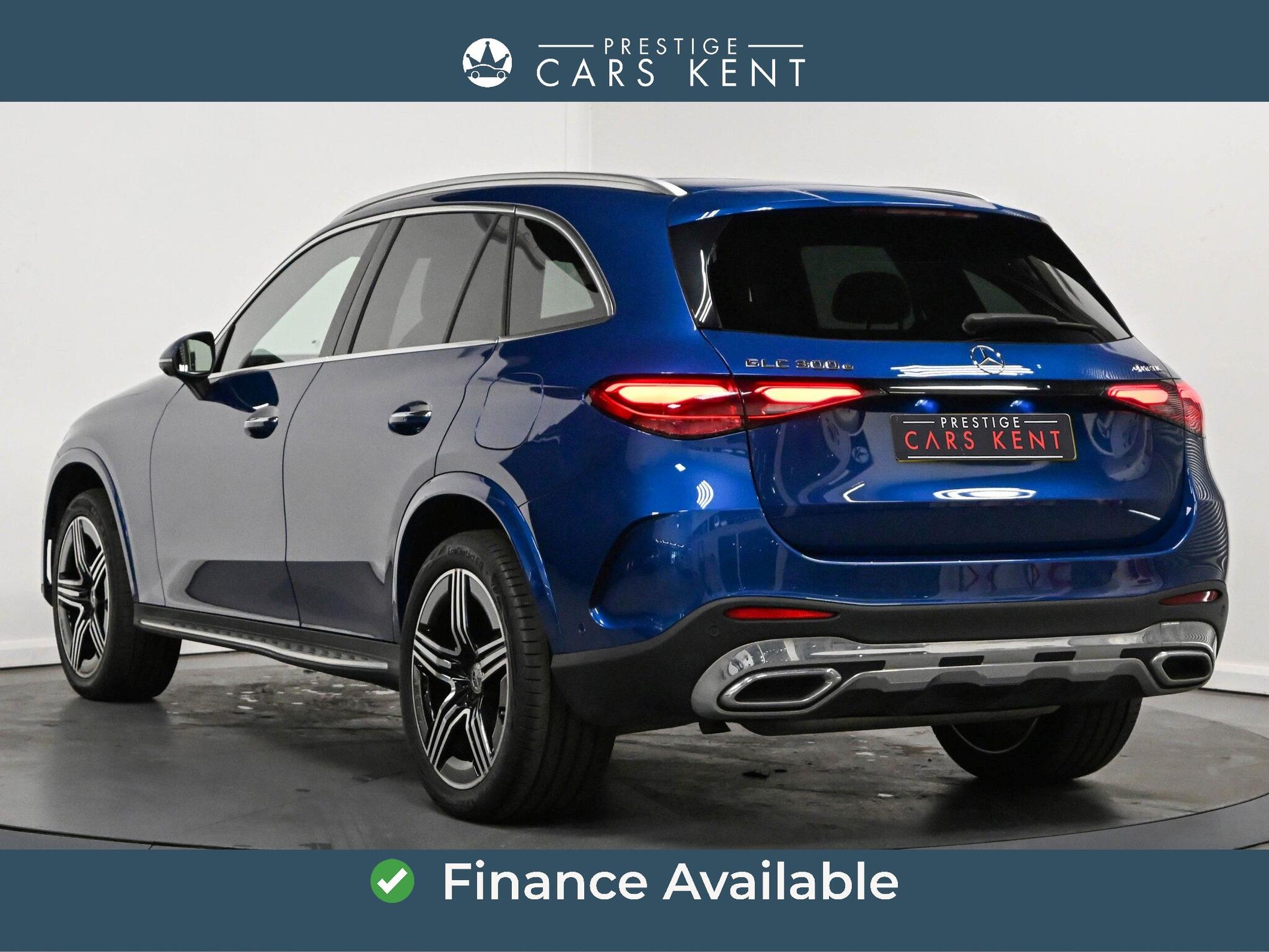 Mercedes-Benz GLC view 3
