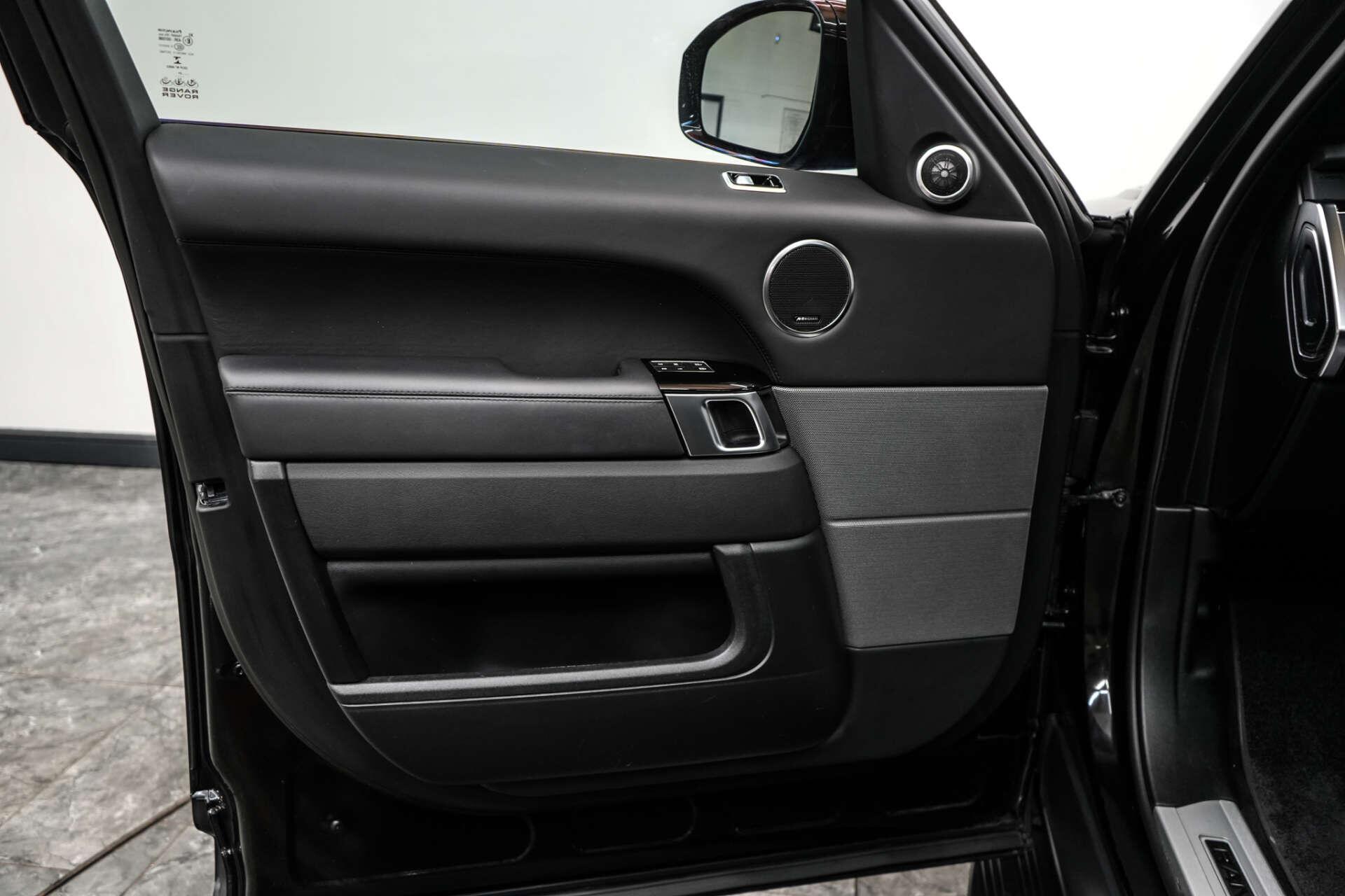 Land Rover Range Rover Sport view 16