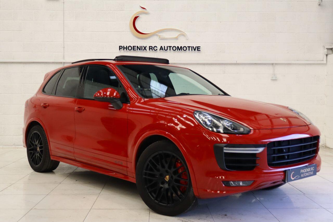 2015 Porsche Cayenne in Red for sale
