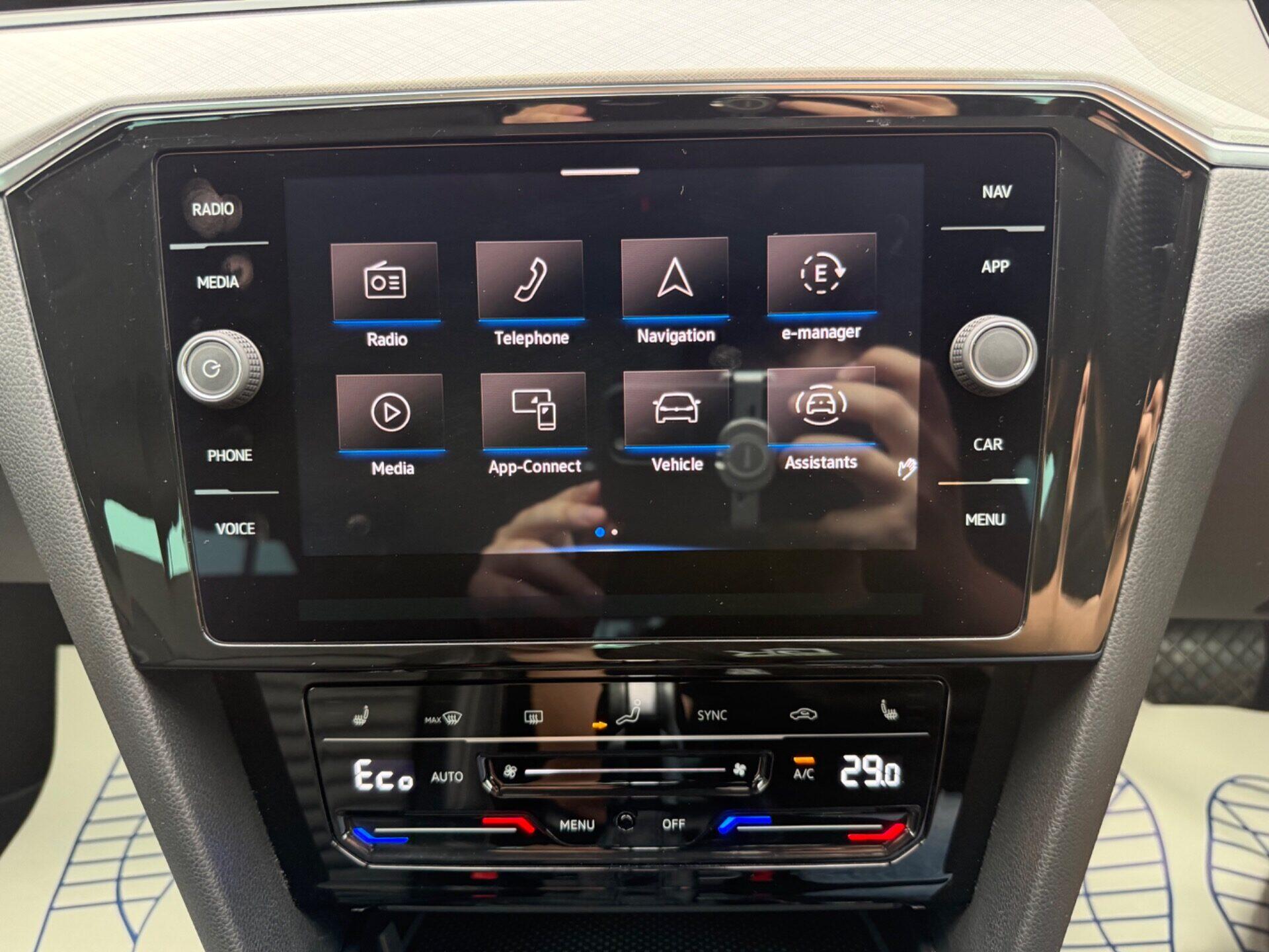 Volkswagen Passat view 54