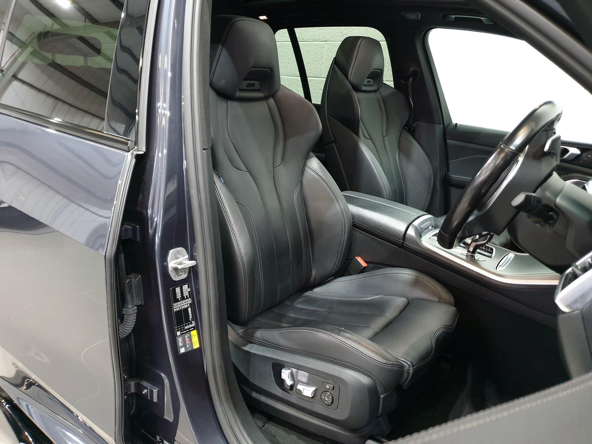 BMW X5 view 42