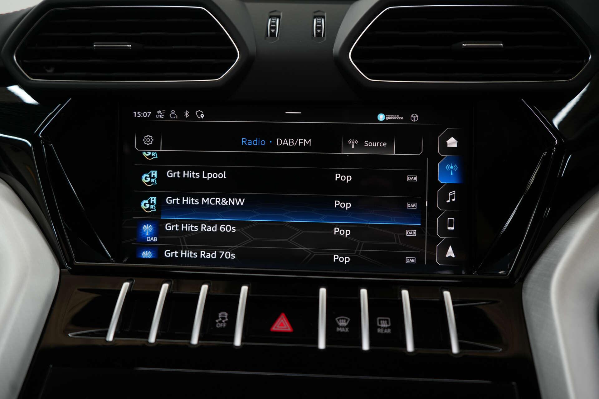 Lamborghini Urus view 50
