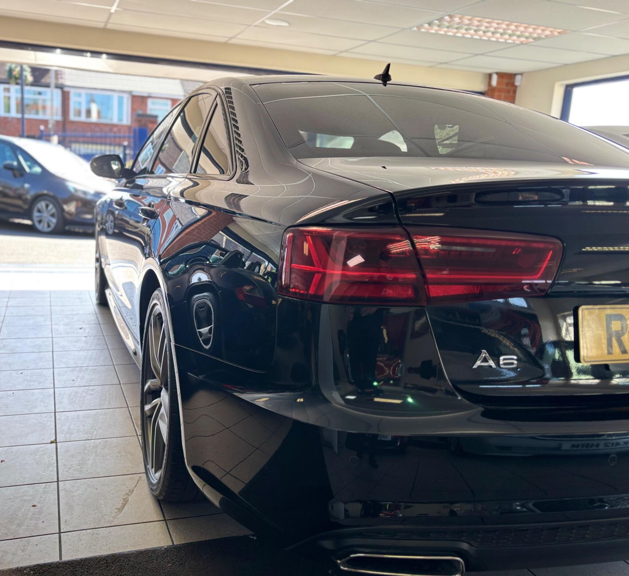 Audi A6 Saloon view 12