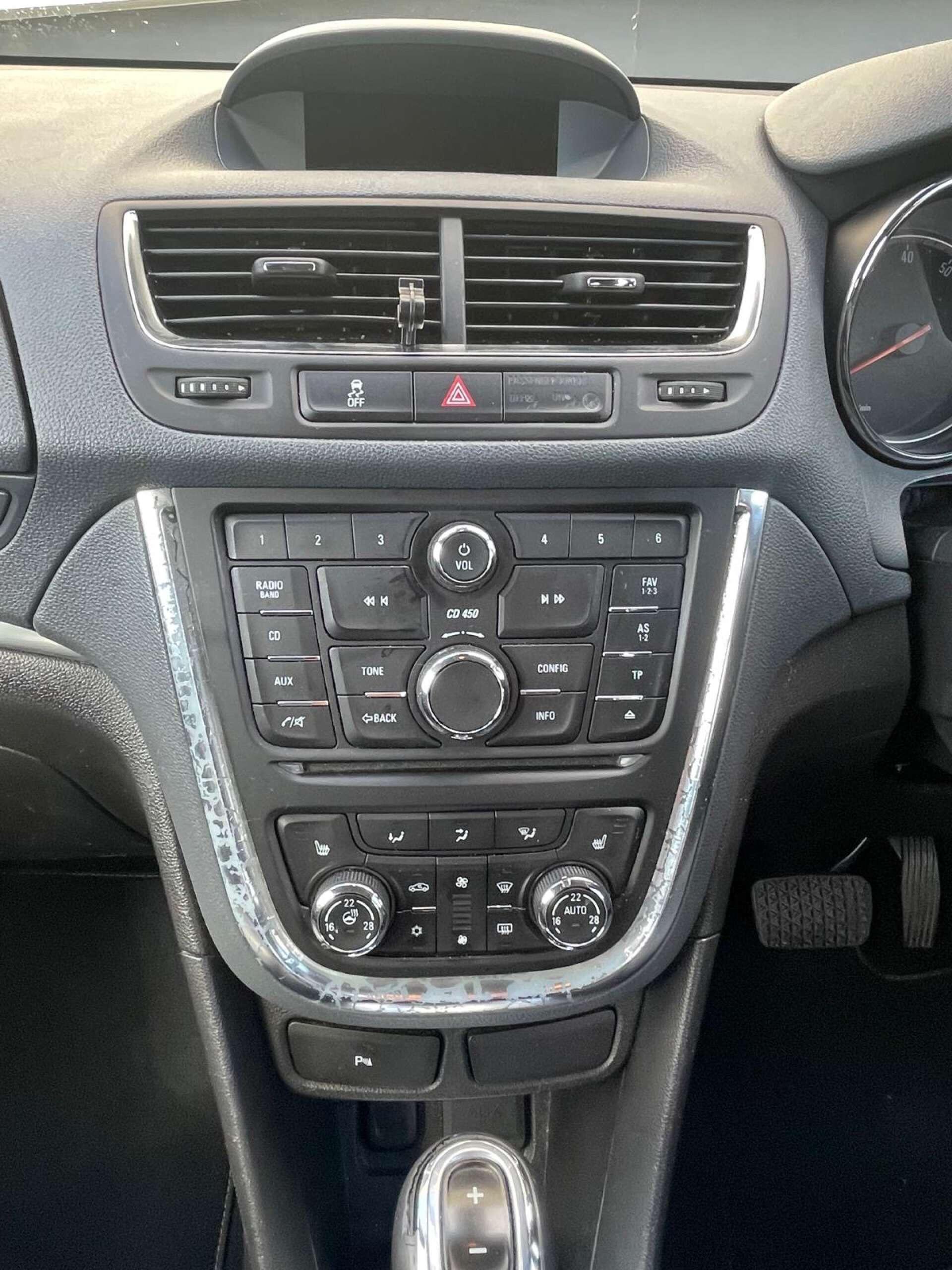 Vauxhall Mokka view 11