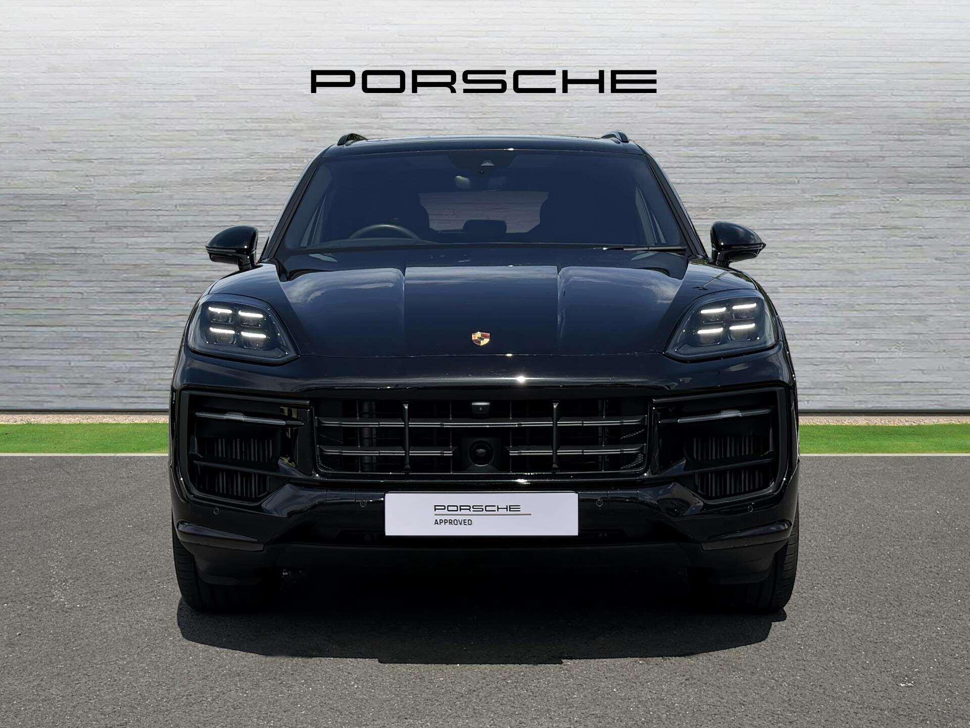 Porsche Cayenne view 9