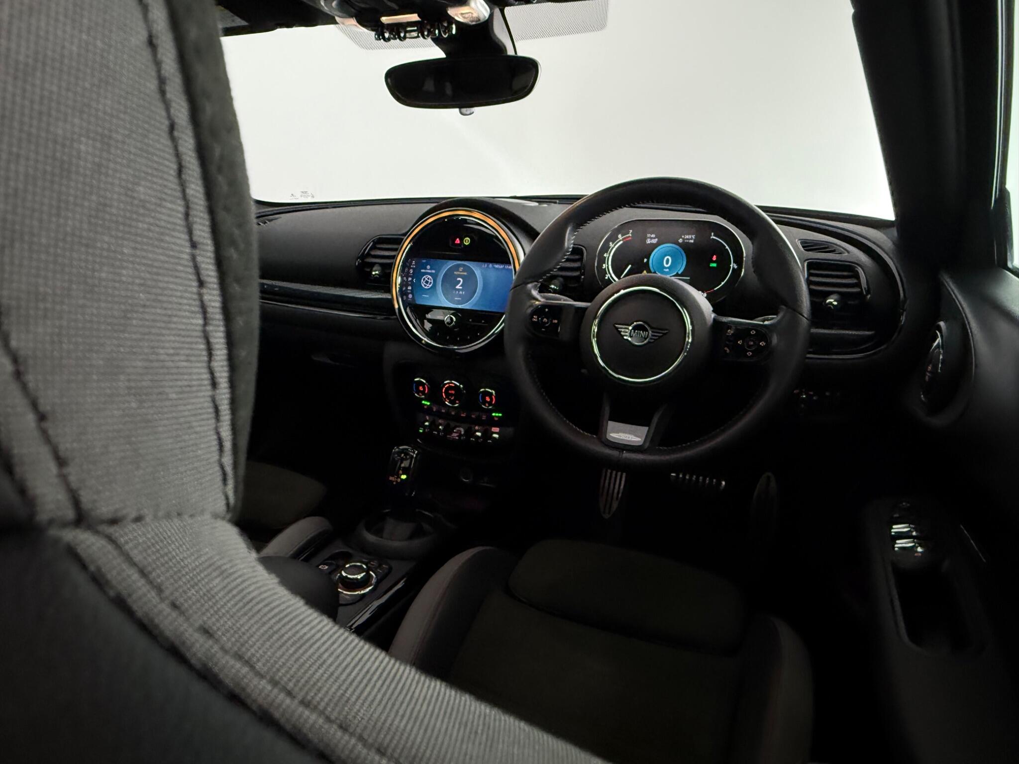 MINI Clubman view 13