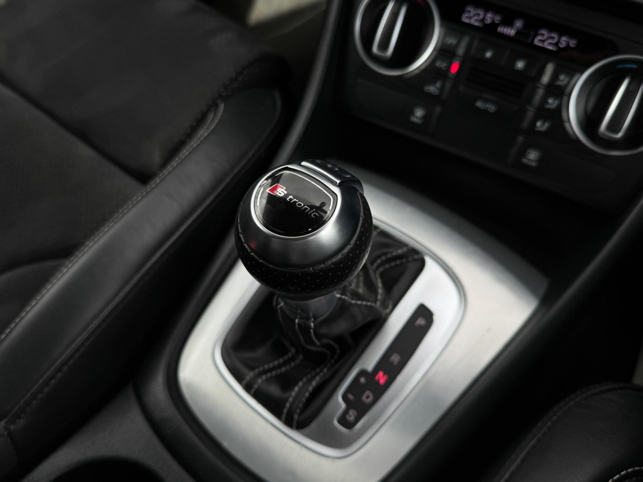 Audi Q3 view 31