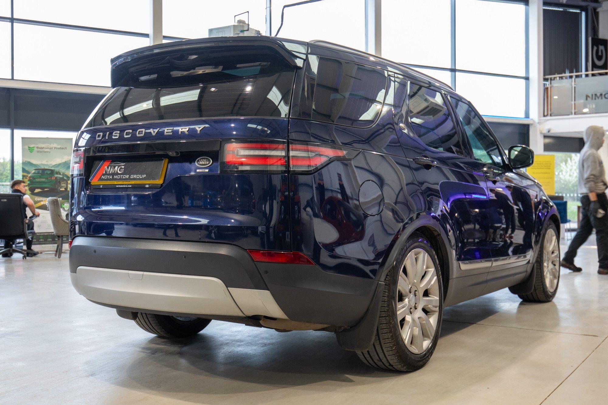 Land Rover Discovery view 29