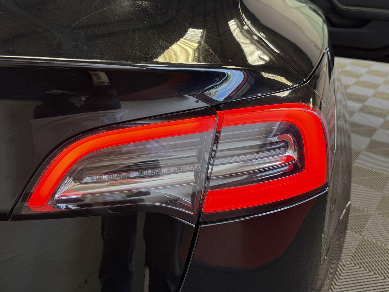 Tesla Model 3 view 29