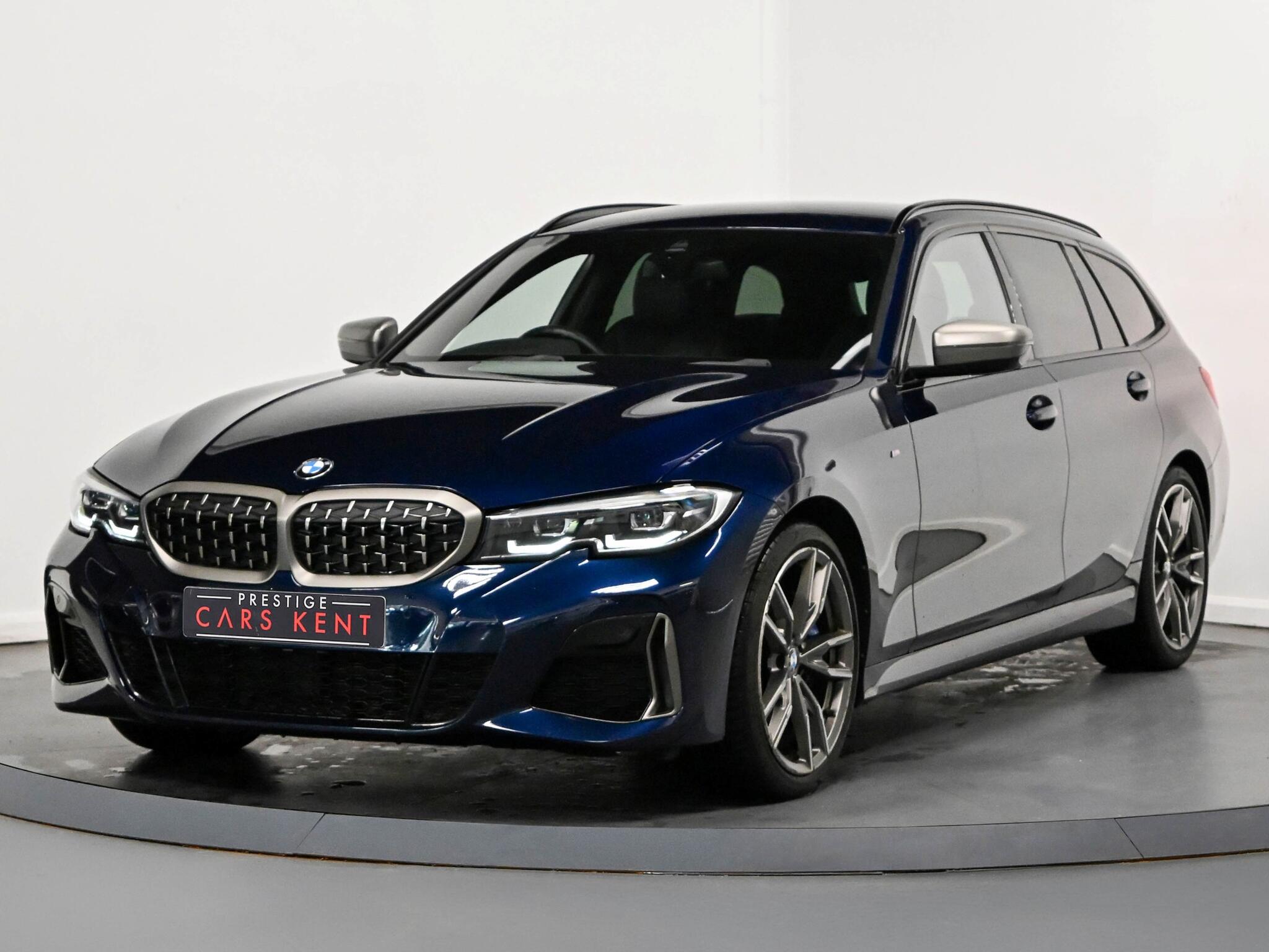 BMW 3 Series view 6