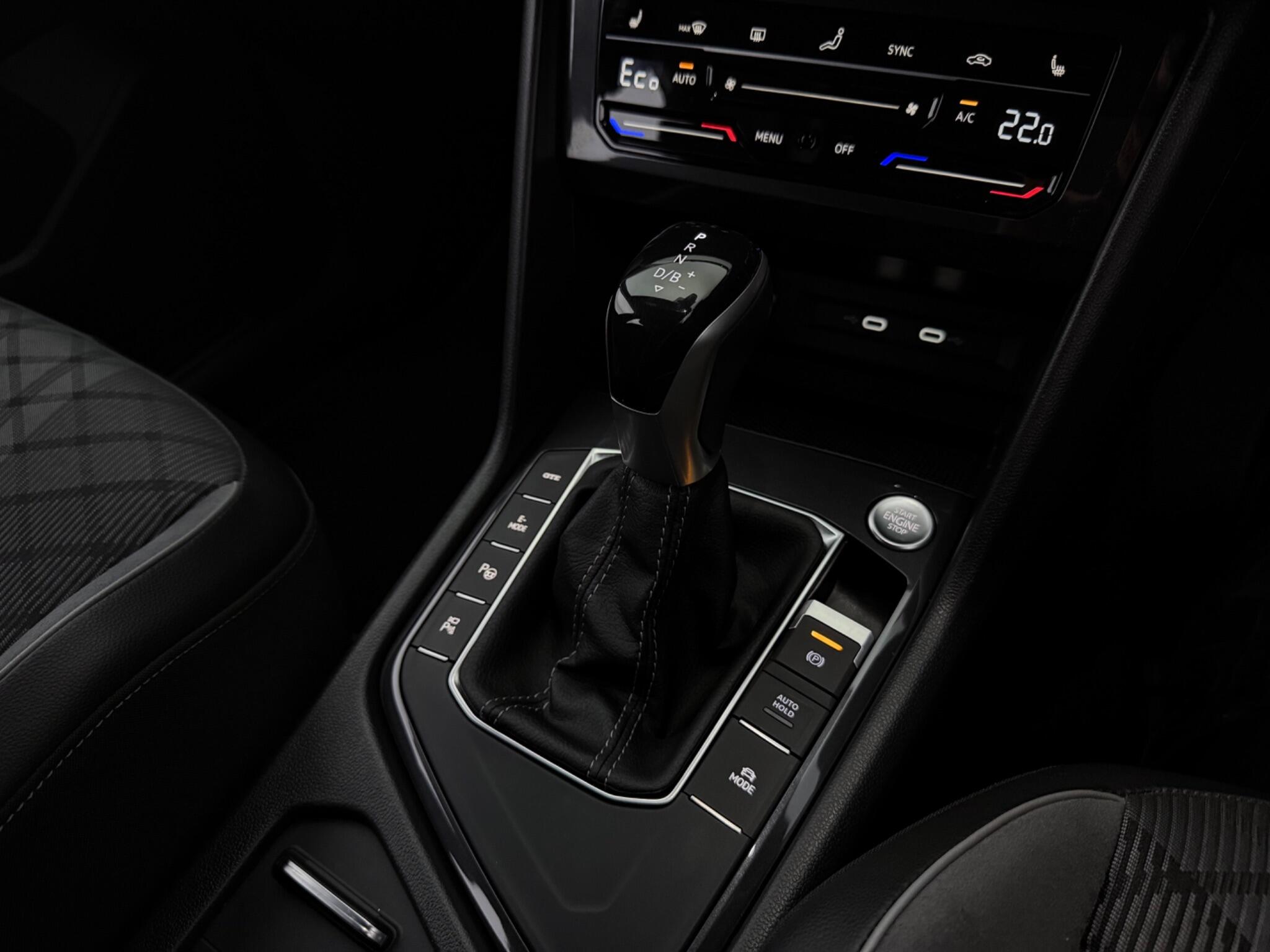 Volkswagen Tiguan view 18