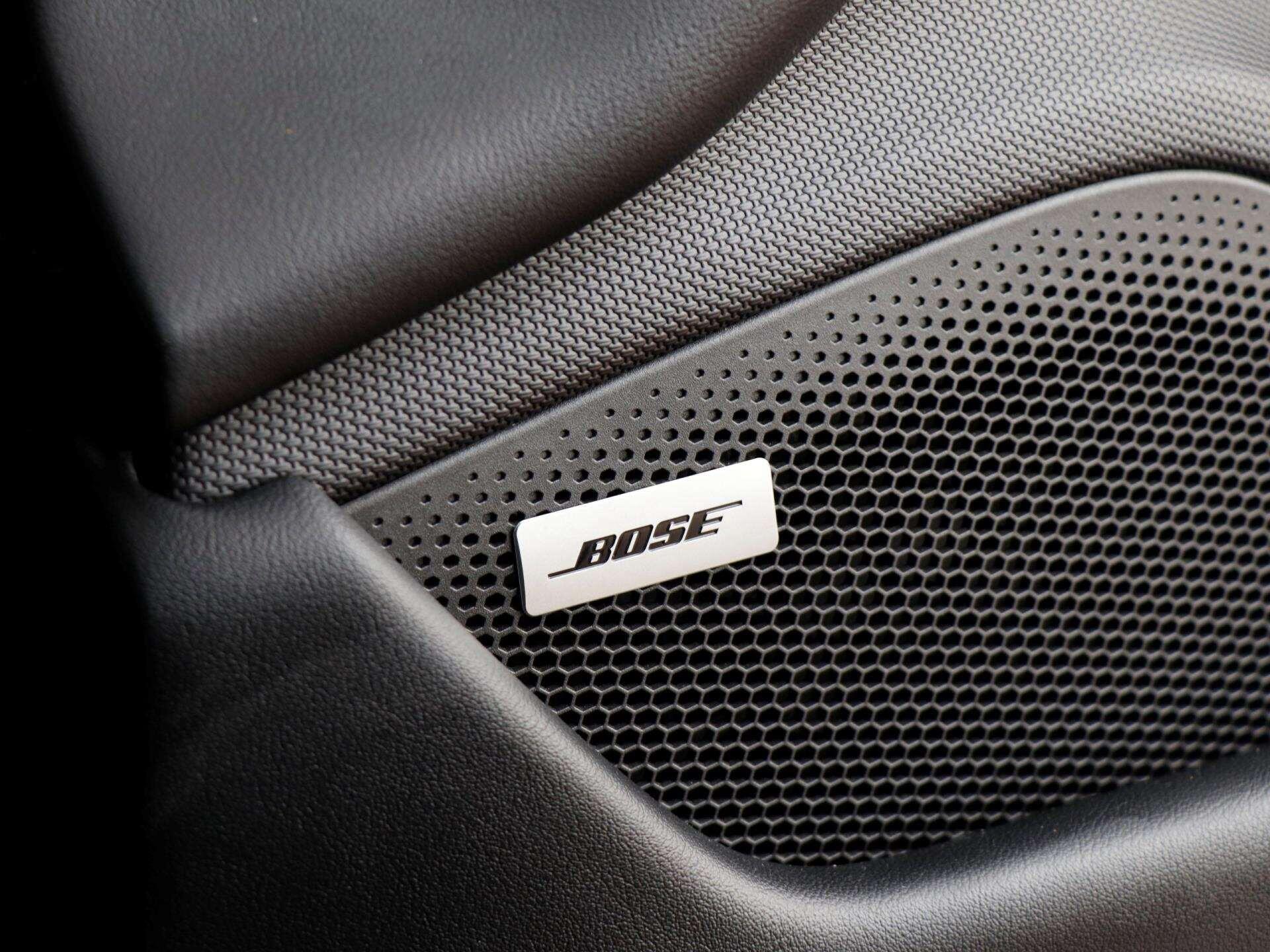 Porsche Taycan view 22