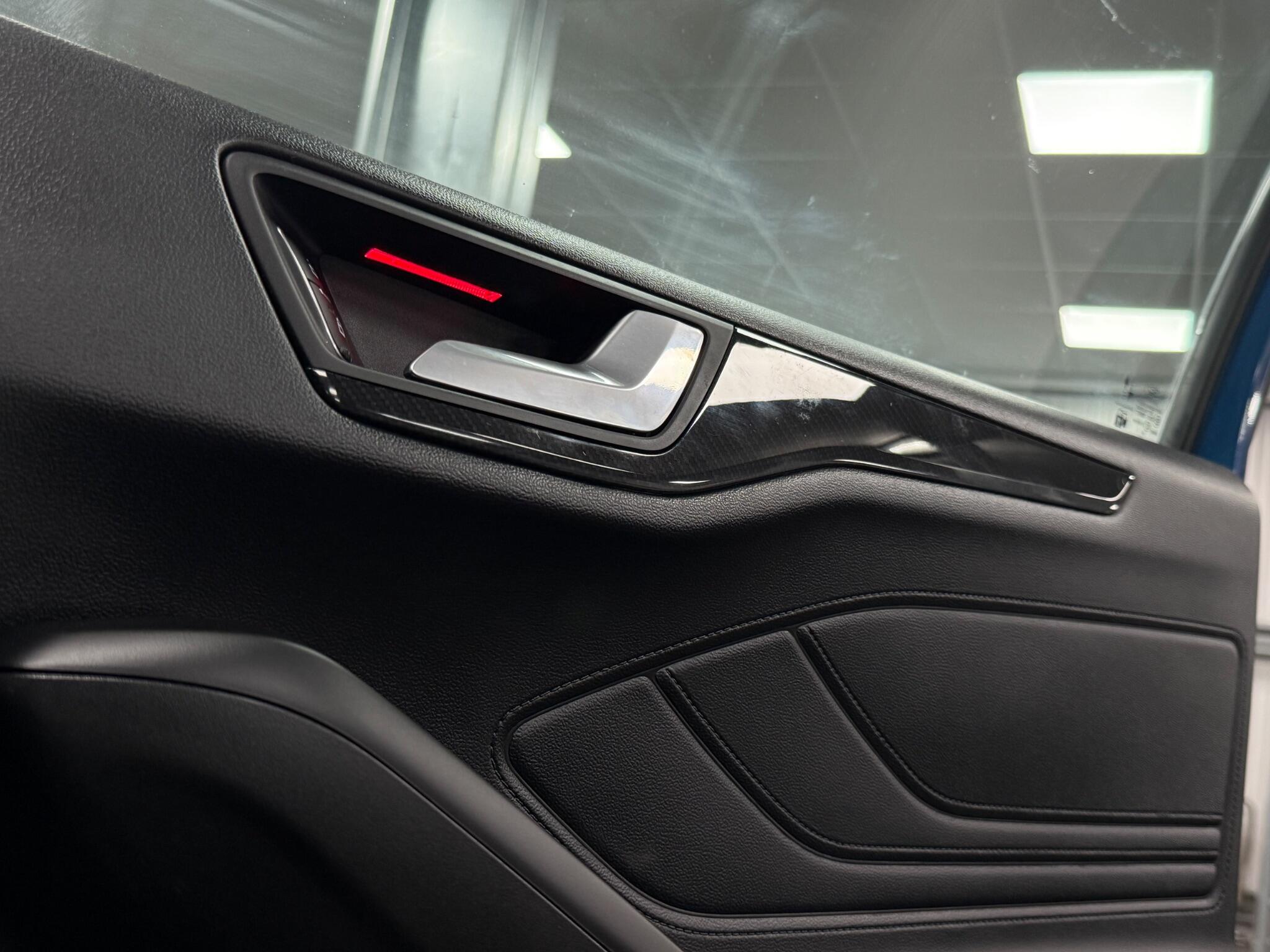 Ford Focus view 32