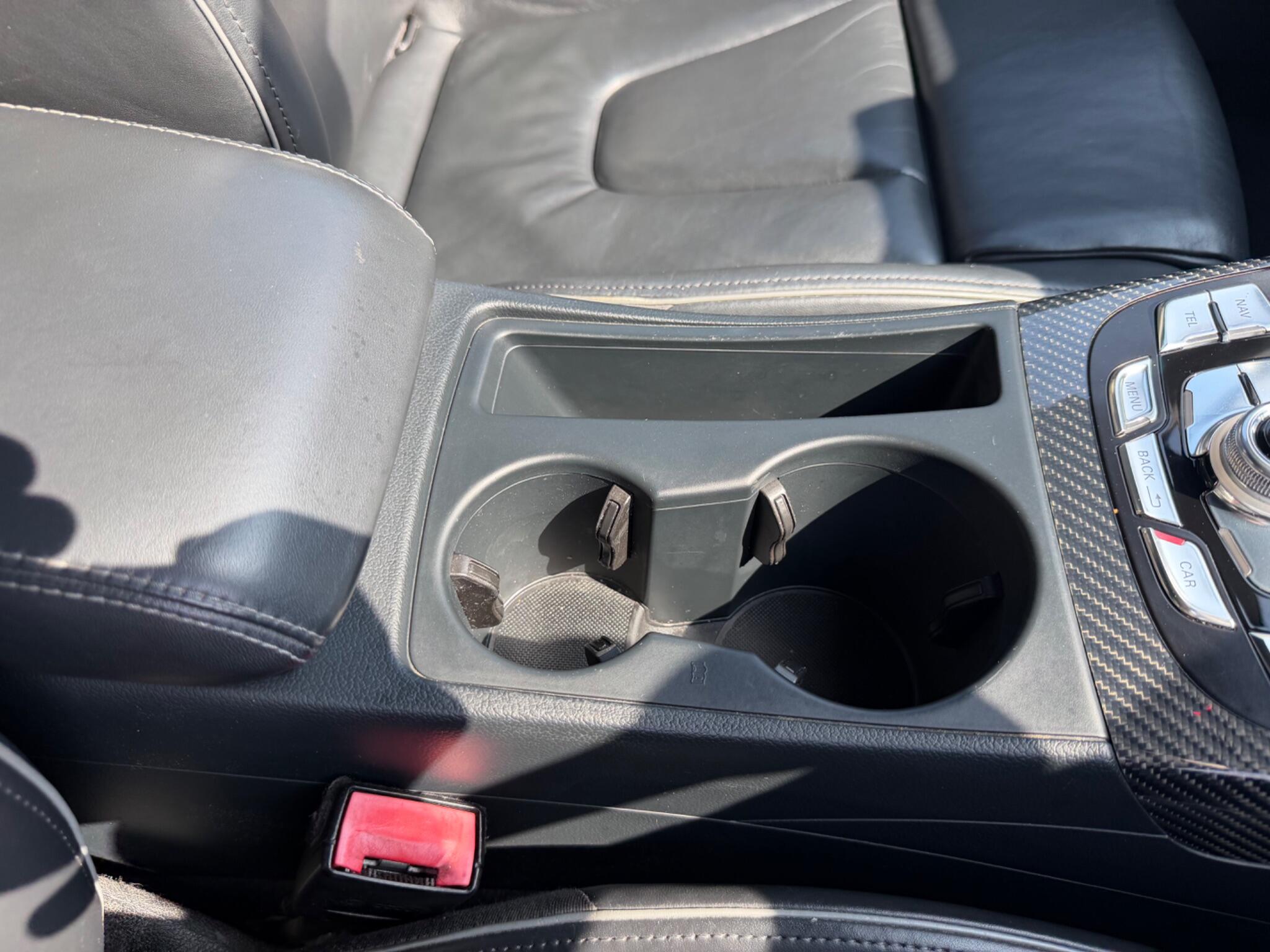 Audi RS4 view 45